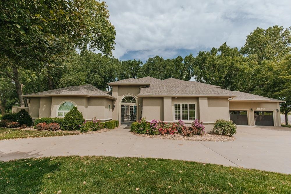 2460 Dundee Ln Property Photo