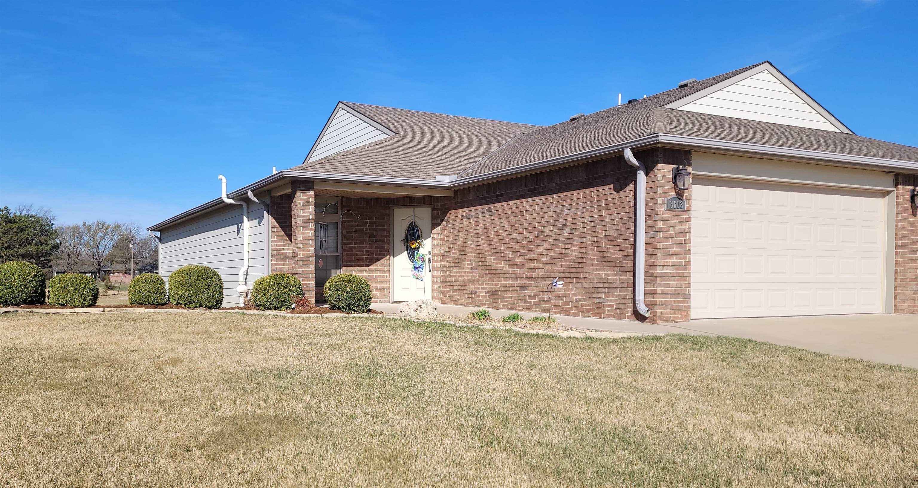 3603 Lakeshore Dr Property Photo