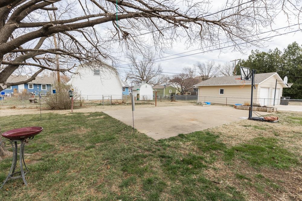 1317 Indian Rock Ln Property Photo 14