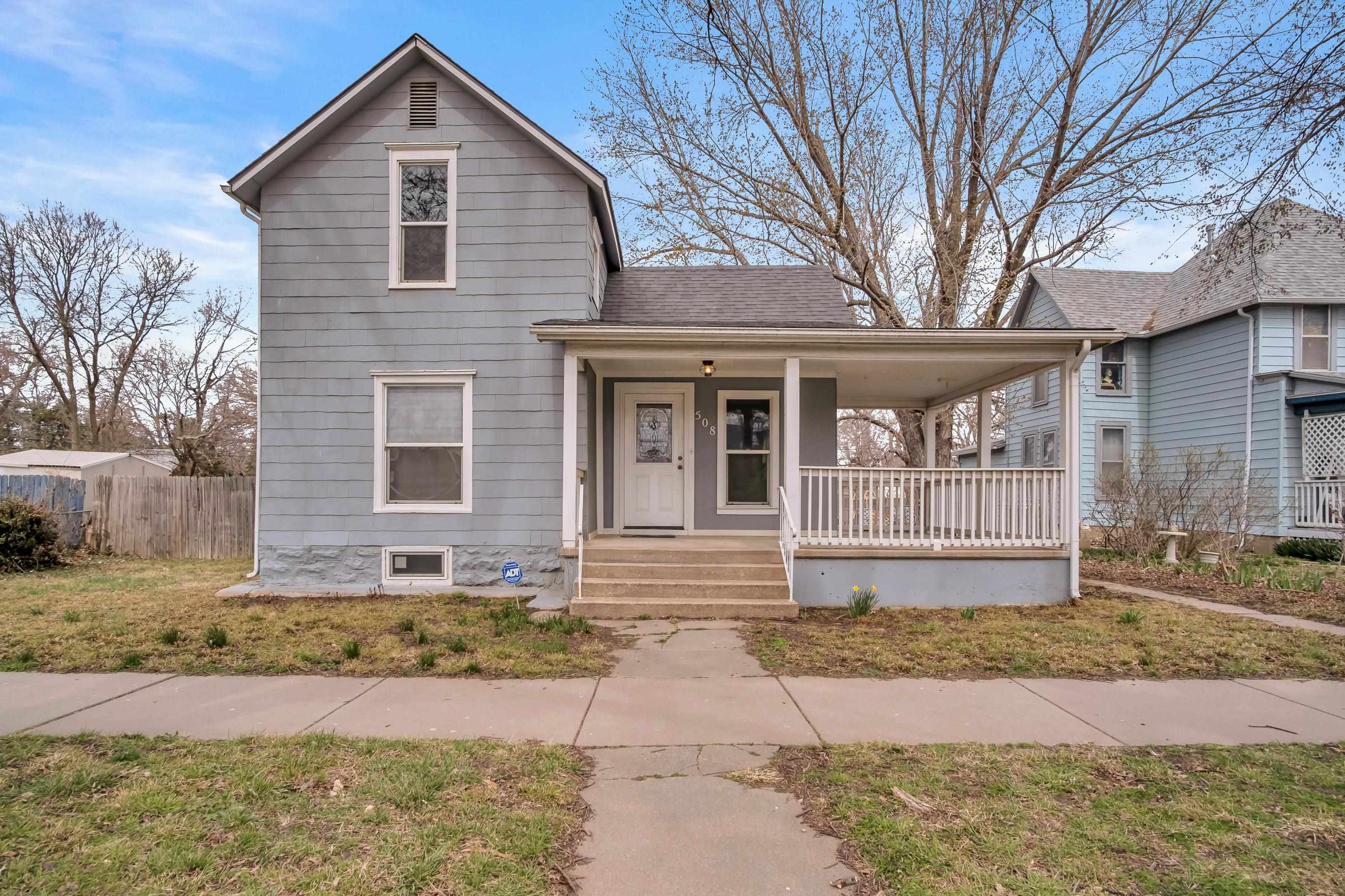 508 W Broadway Property Photo