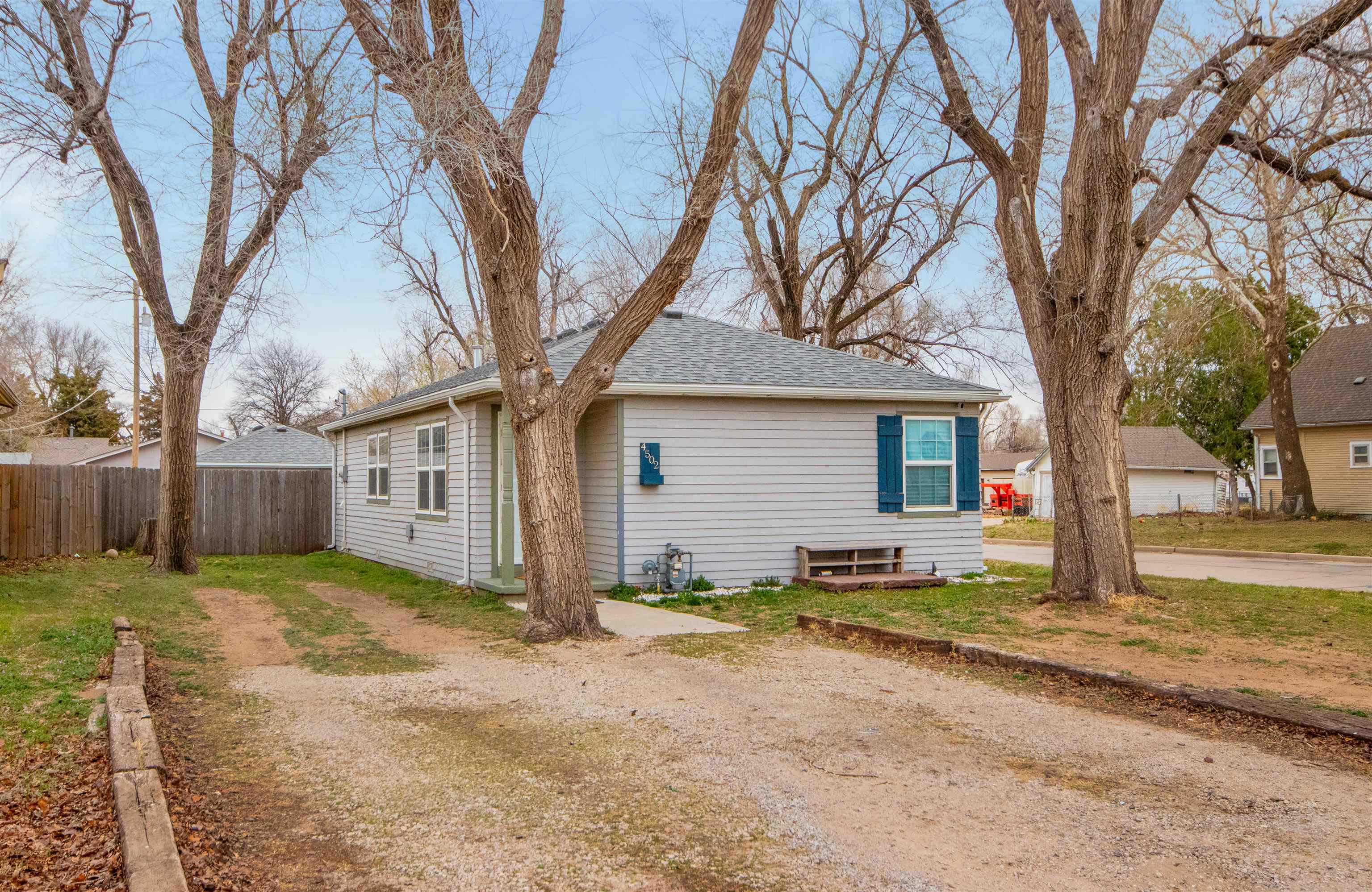 4502 W Douglas Ave Property Photo