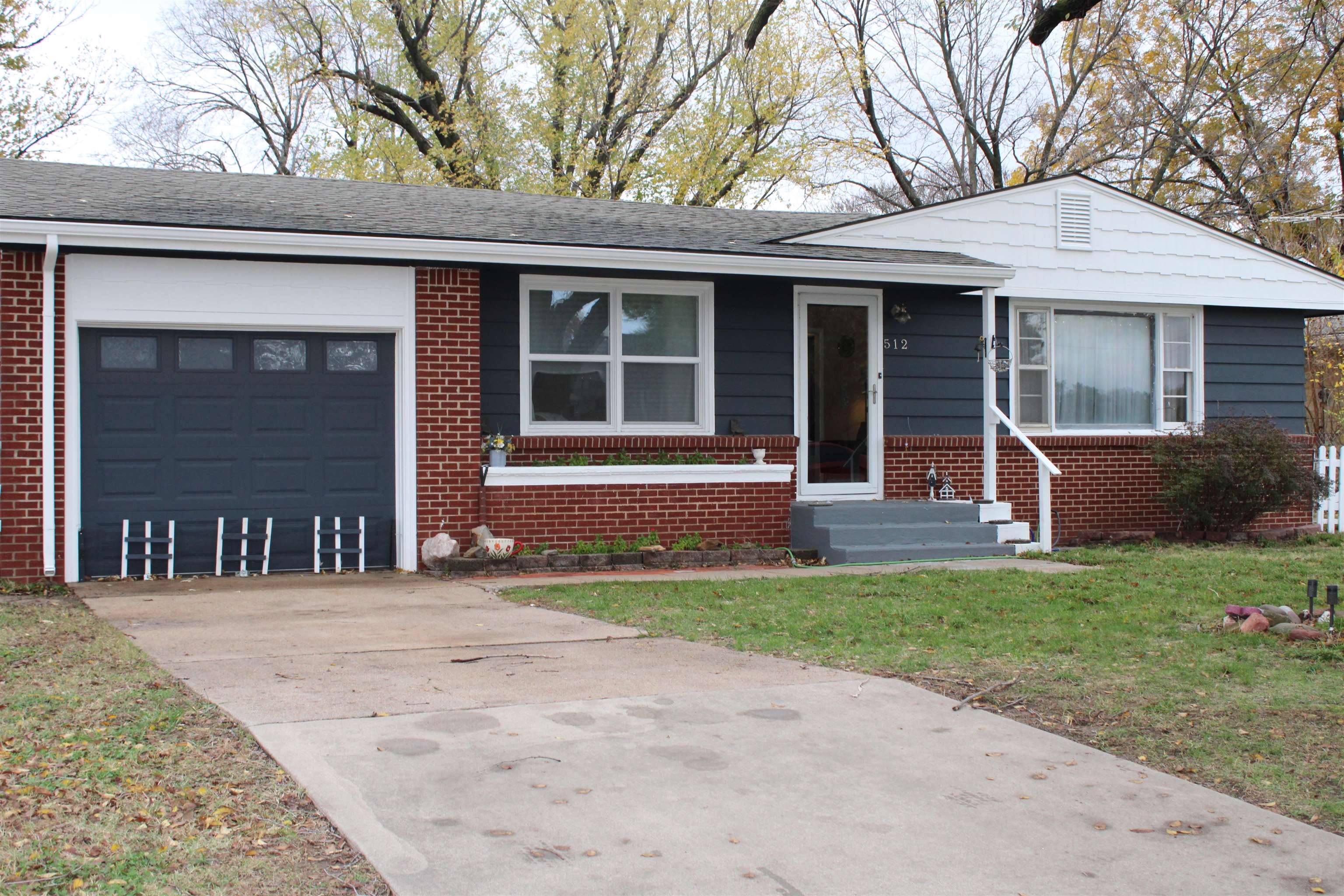 512 N West St Property Photo