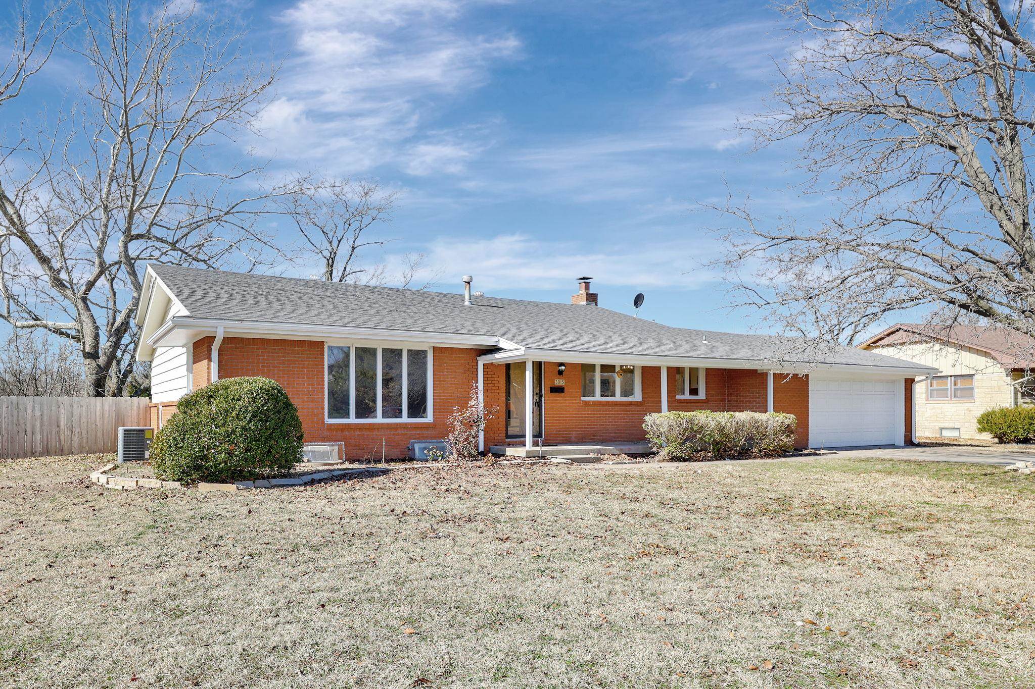 3015 W River Park Dr Property Photo