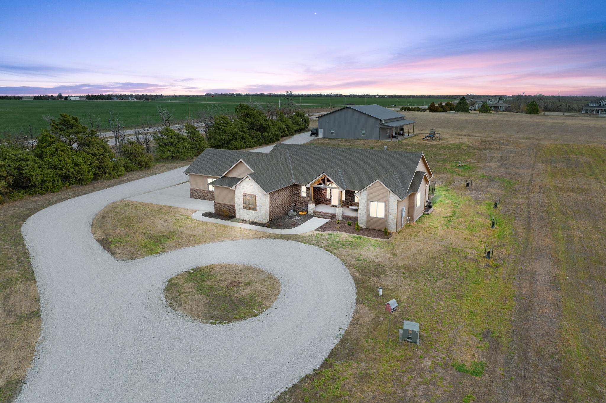 1610 S Bonanza Cir Property Photo