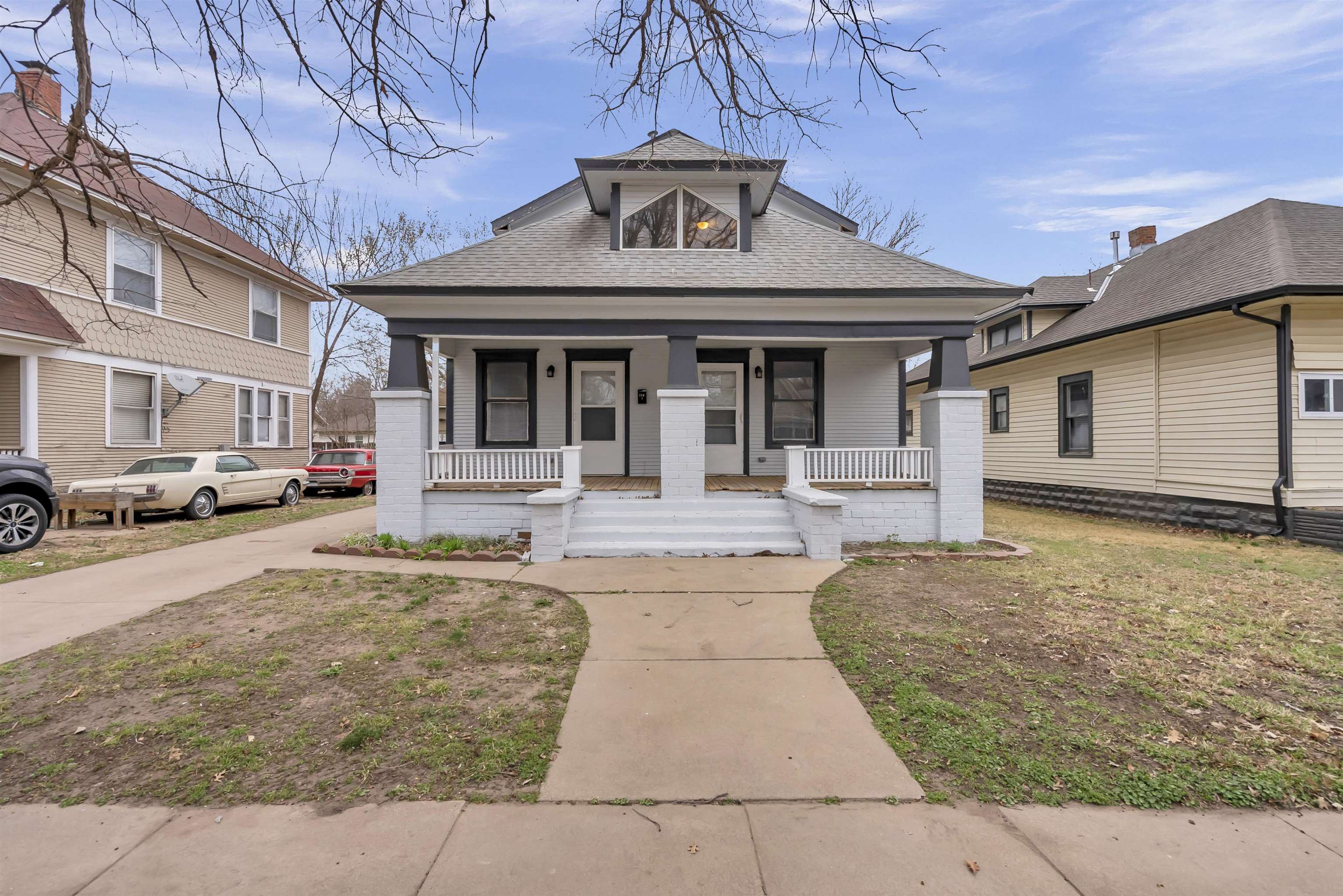 144 S Green St Property Photo