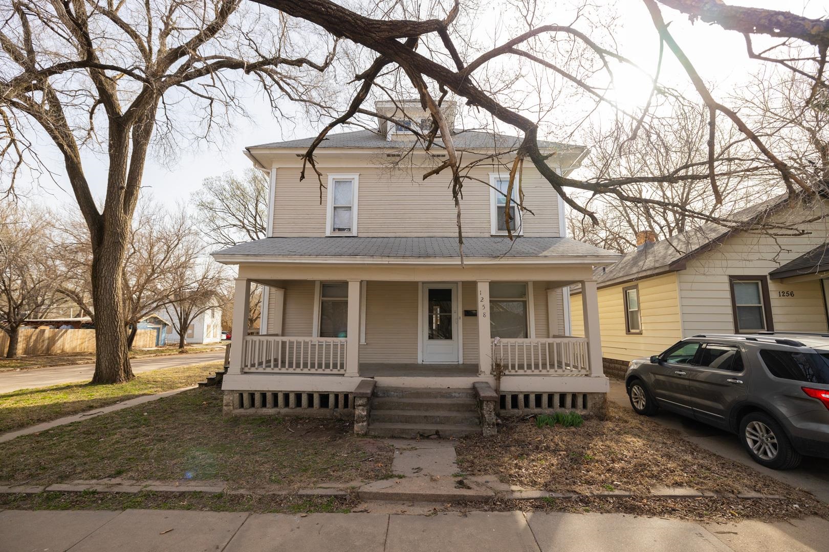 1258 N Lewellen St Property Photo