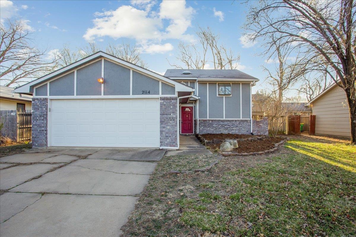 Eck Real Estate Listings Main Image