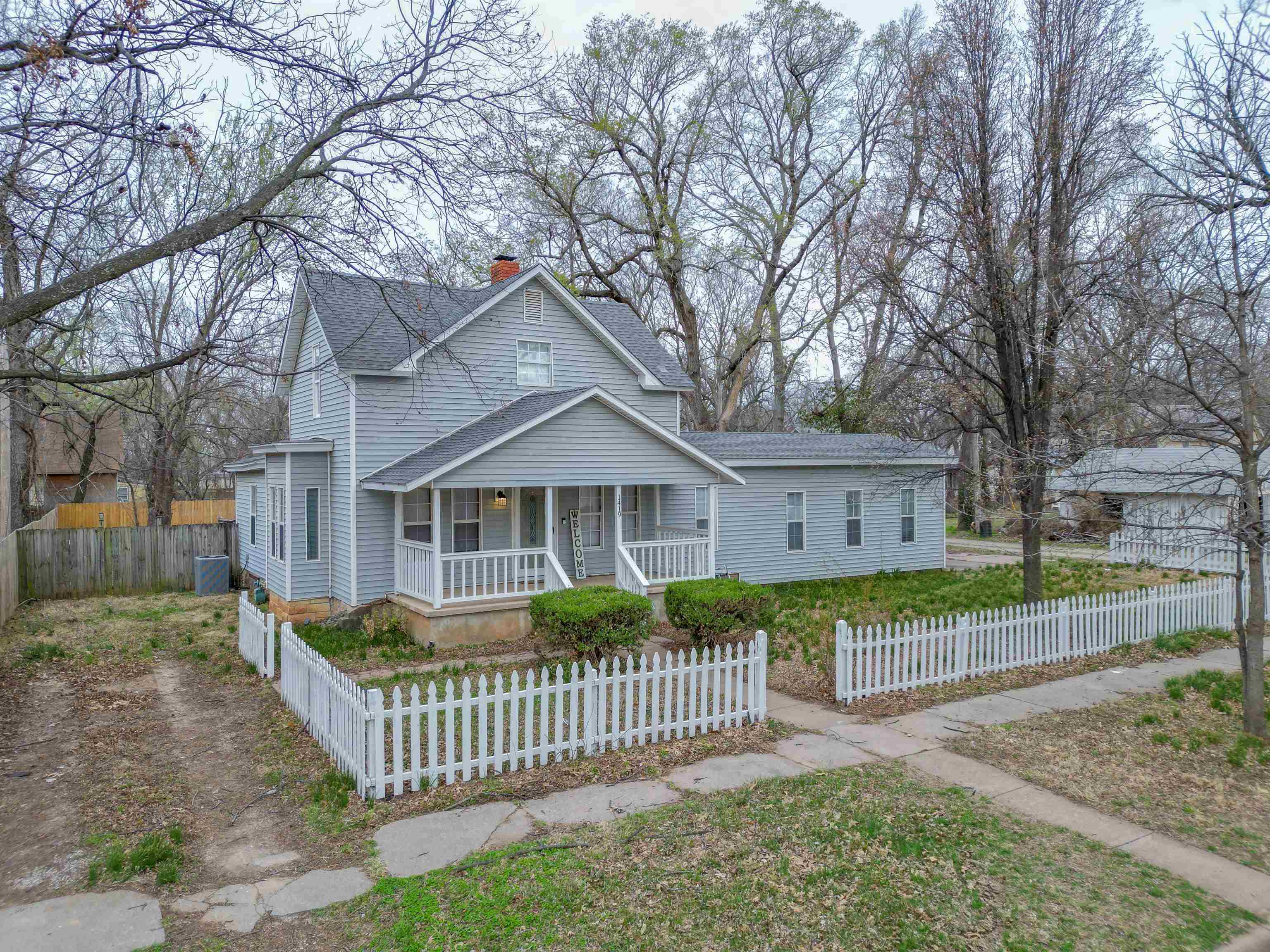 1419 Menor St Property Photo