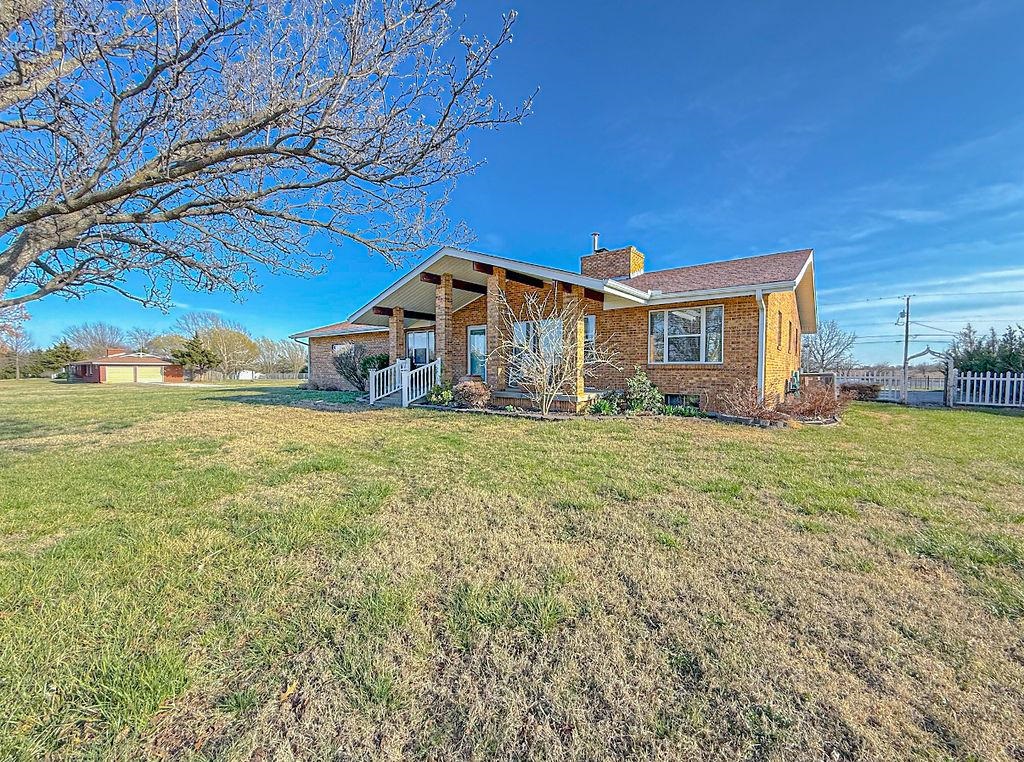 3425 W Towanda Ave Property Photo