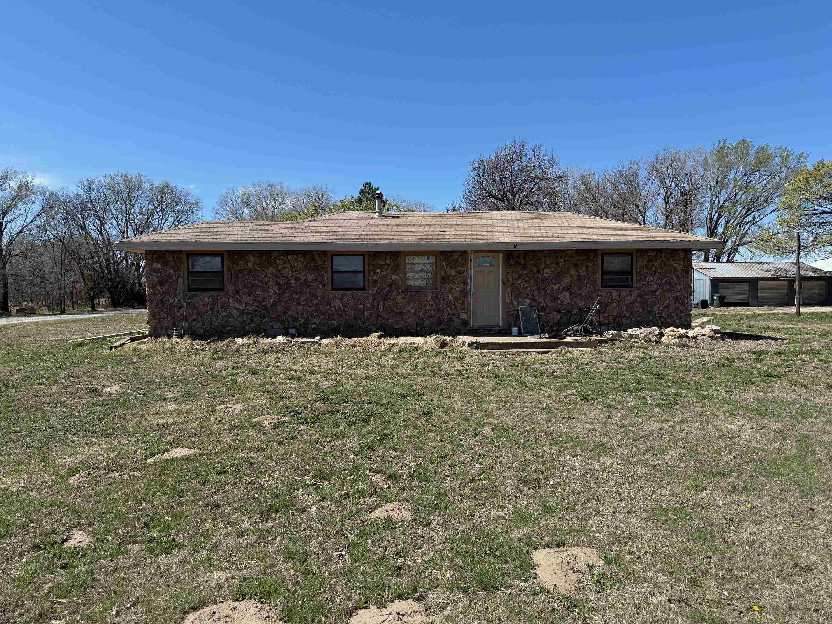 6203 S Seneca Property Photo
