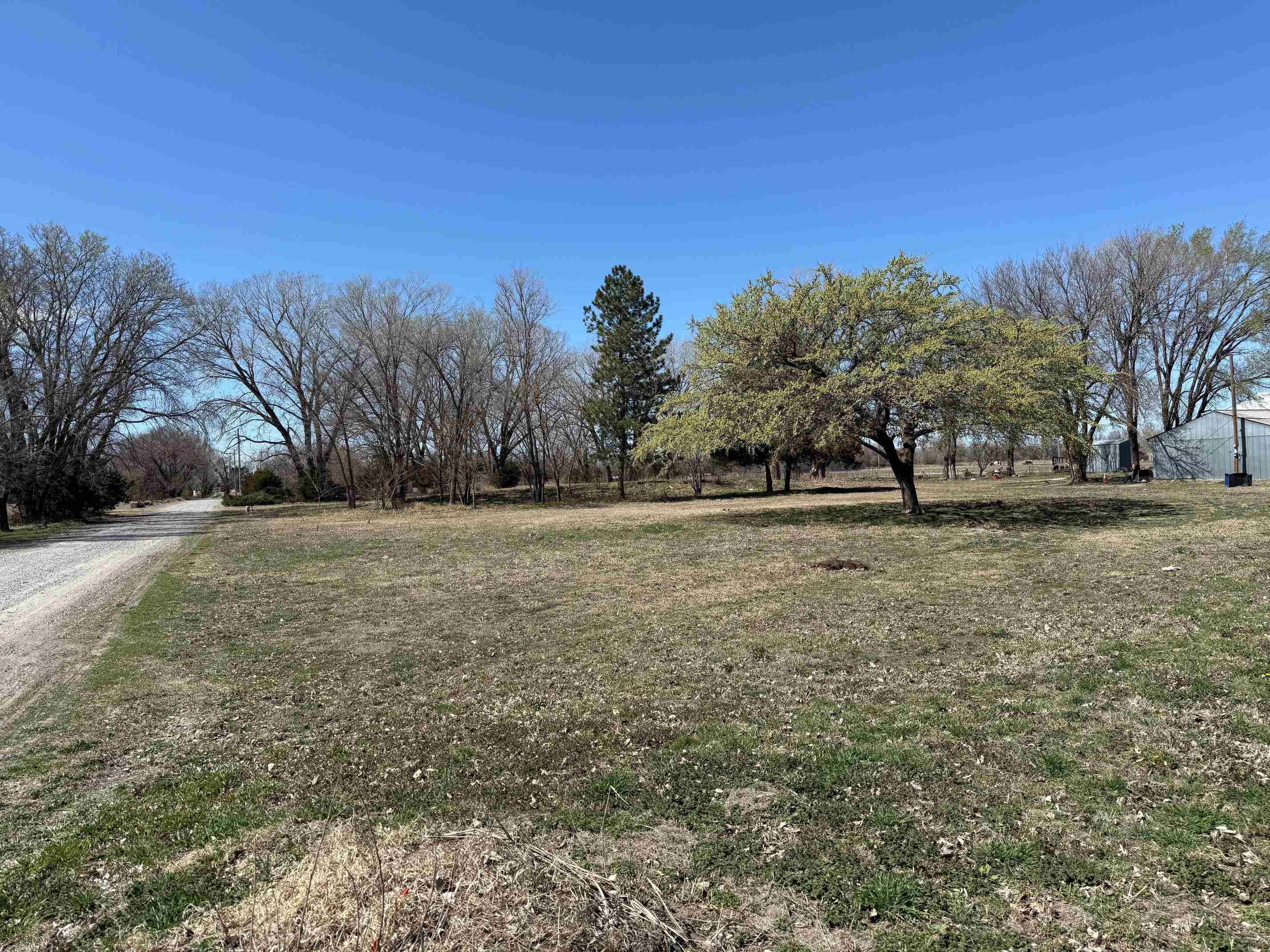 6207 S Seneca Property Photo