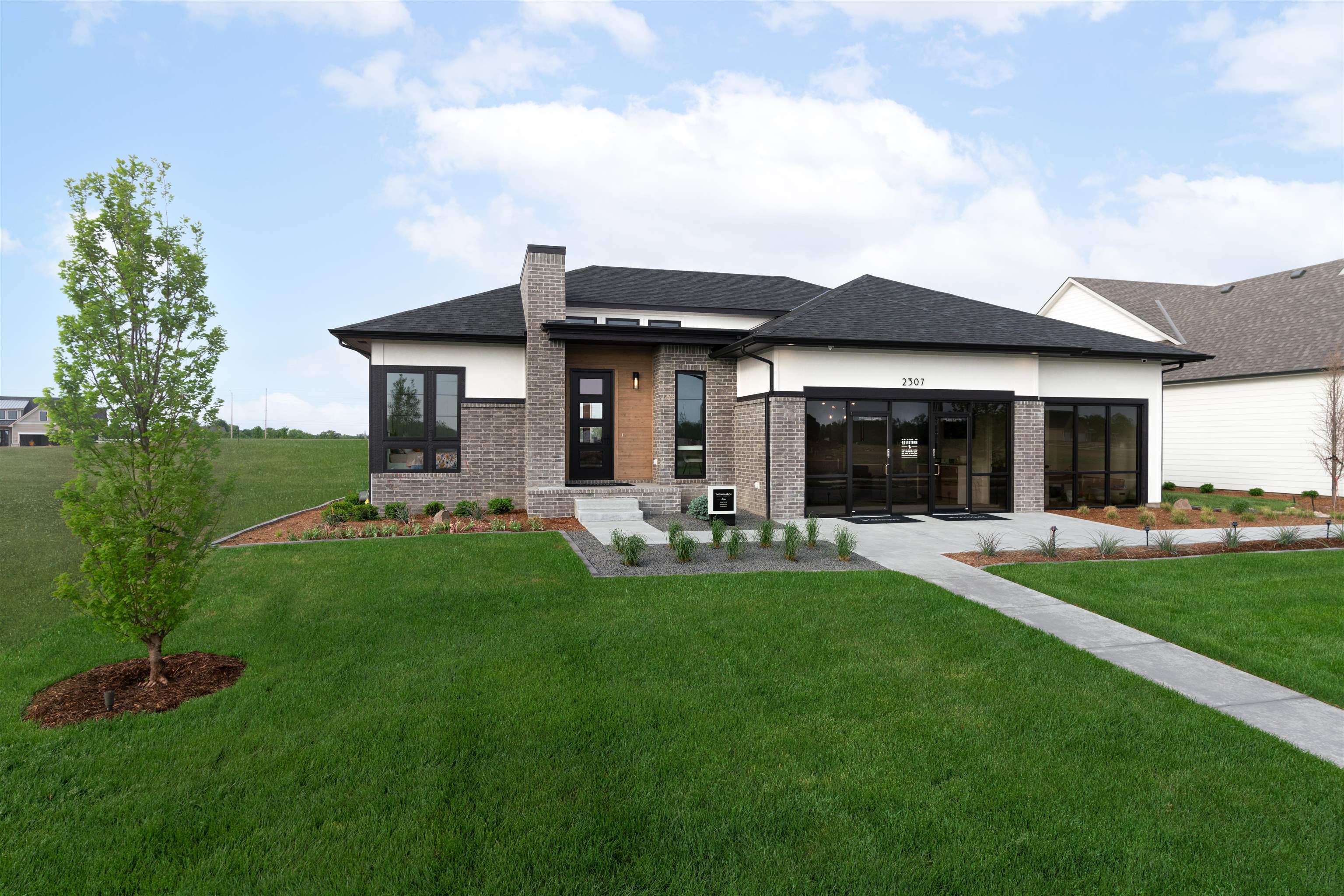 Real Estate Main Image