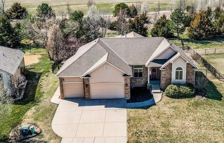 1639 Aspen Creek Dr Property Photo
