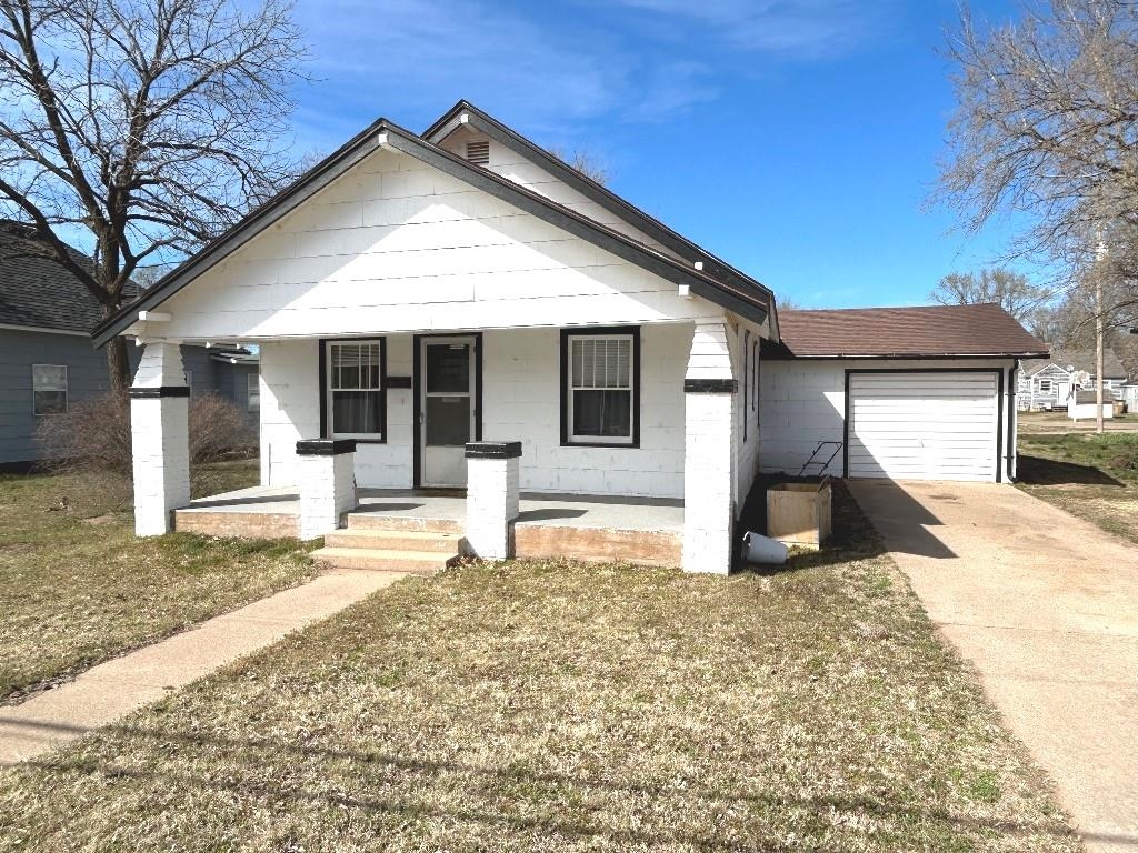 248 W D Ave Property Photo