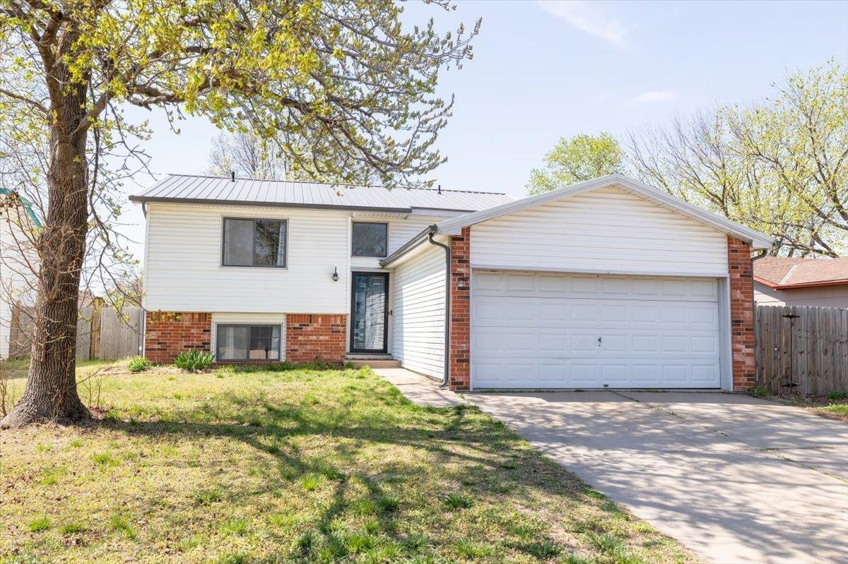 5535 S Emporia St Property Photo