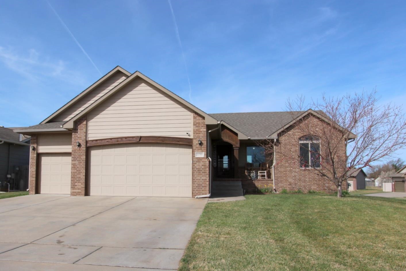 Maize Real Estate Listings Main Image
