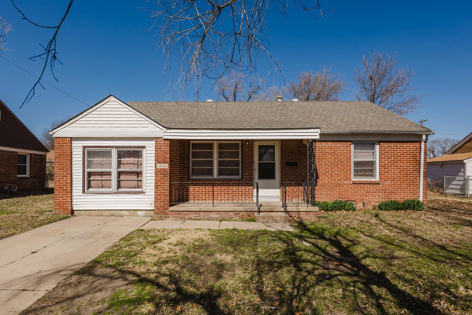 1681 N Kenmar St. Property Photo