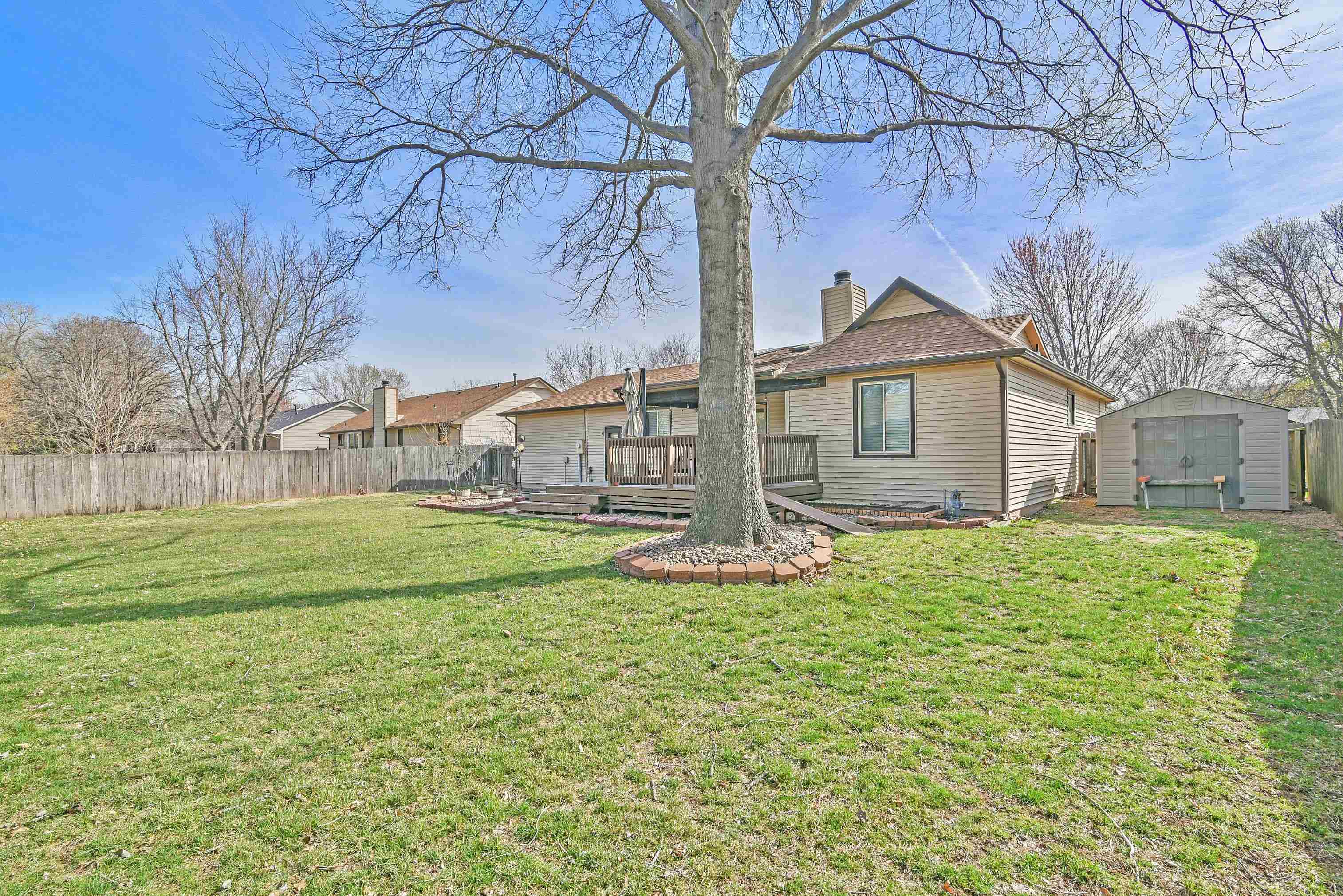 1625 N Skyview Property Photo 27