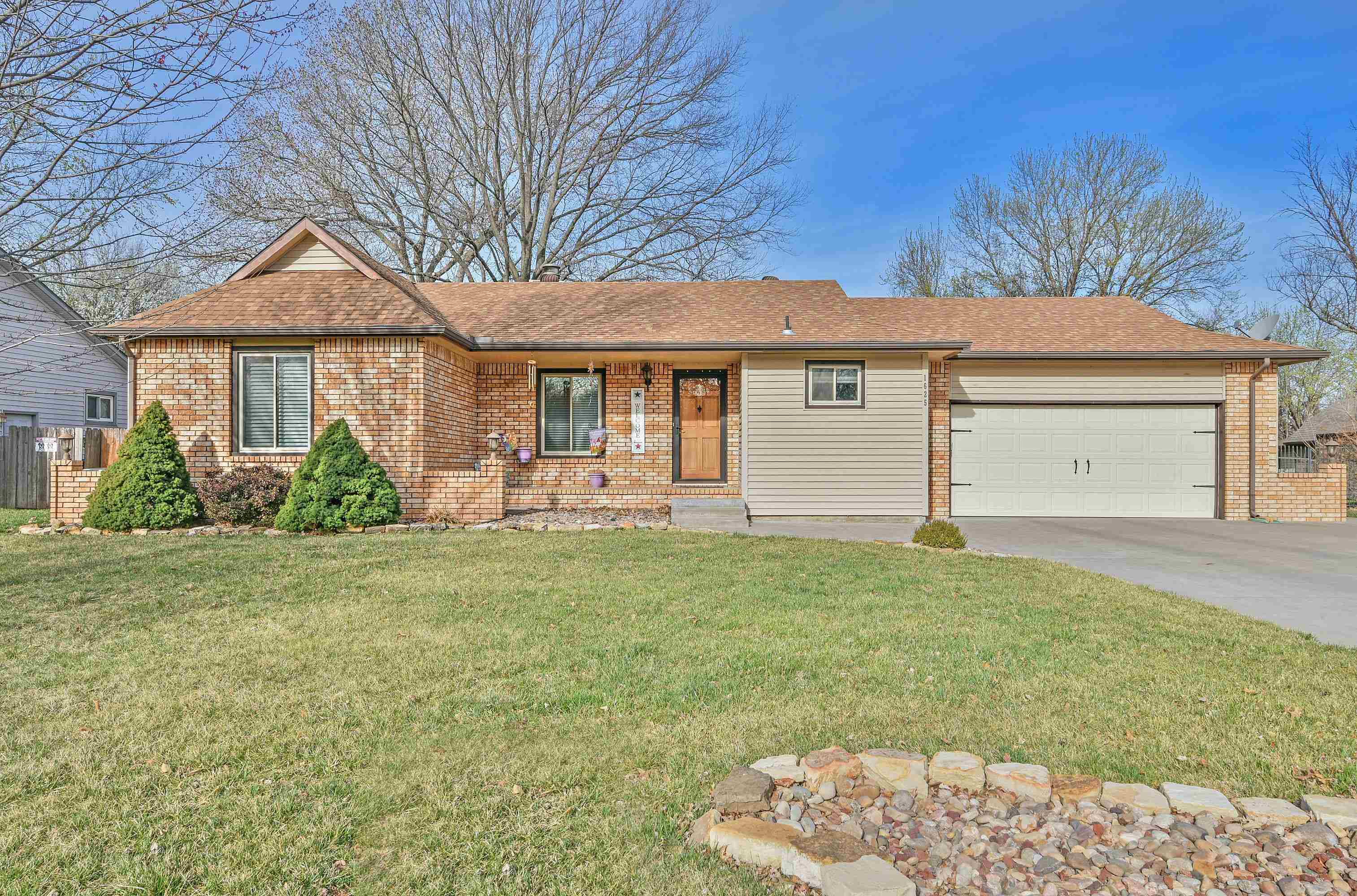 1625 N Skyview Property Photo 29