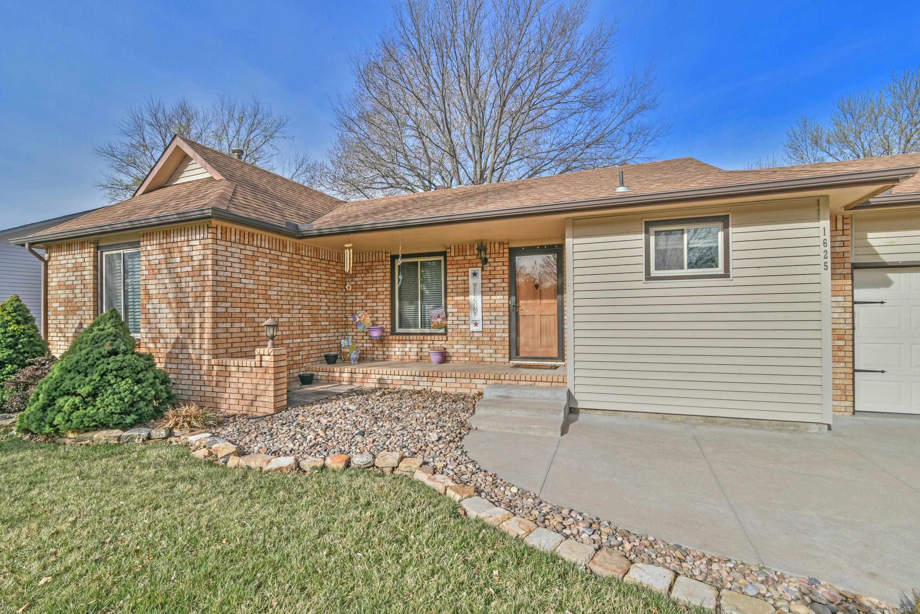 1625 N Skyview Property Photo 33