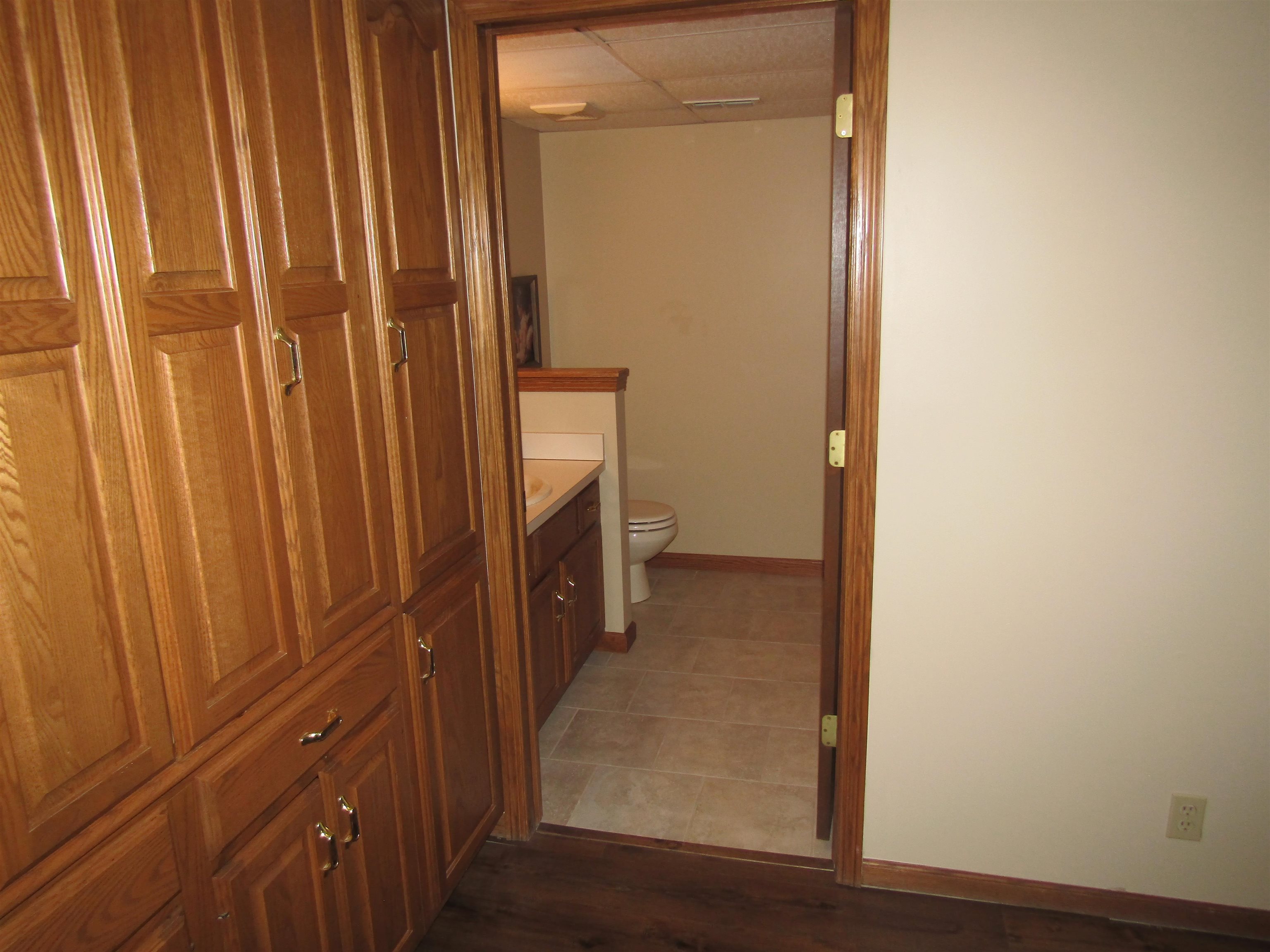 634 Fairdale Rd Property Photo 32