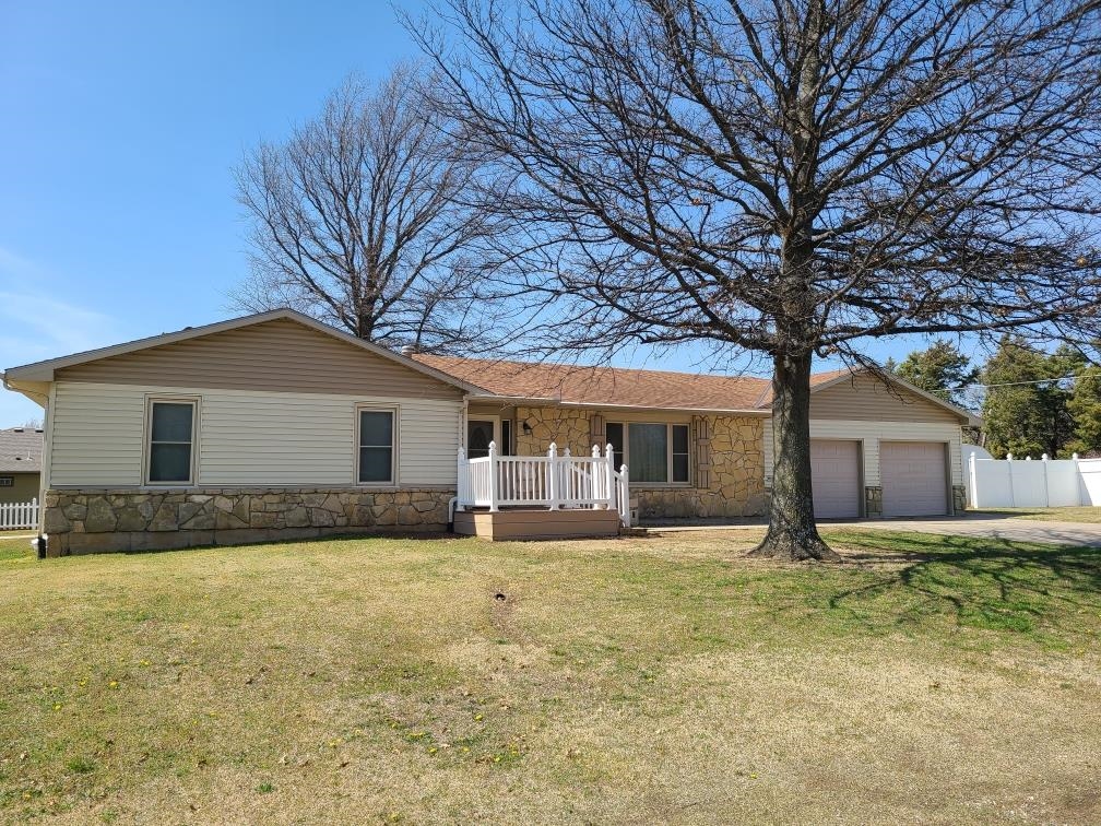 Winfield Real Estate Listings Main Image
