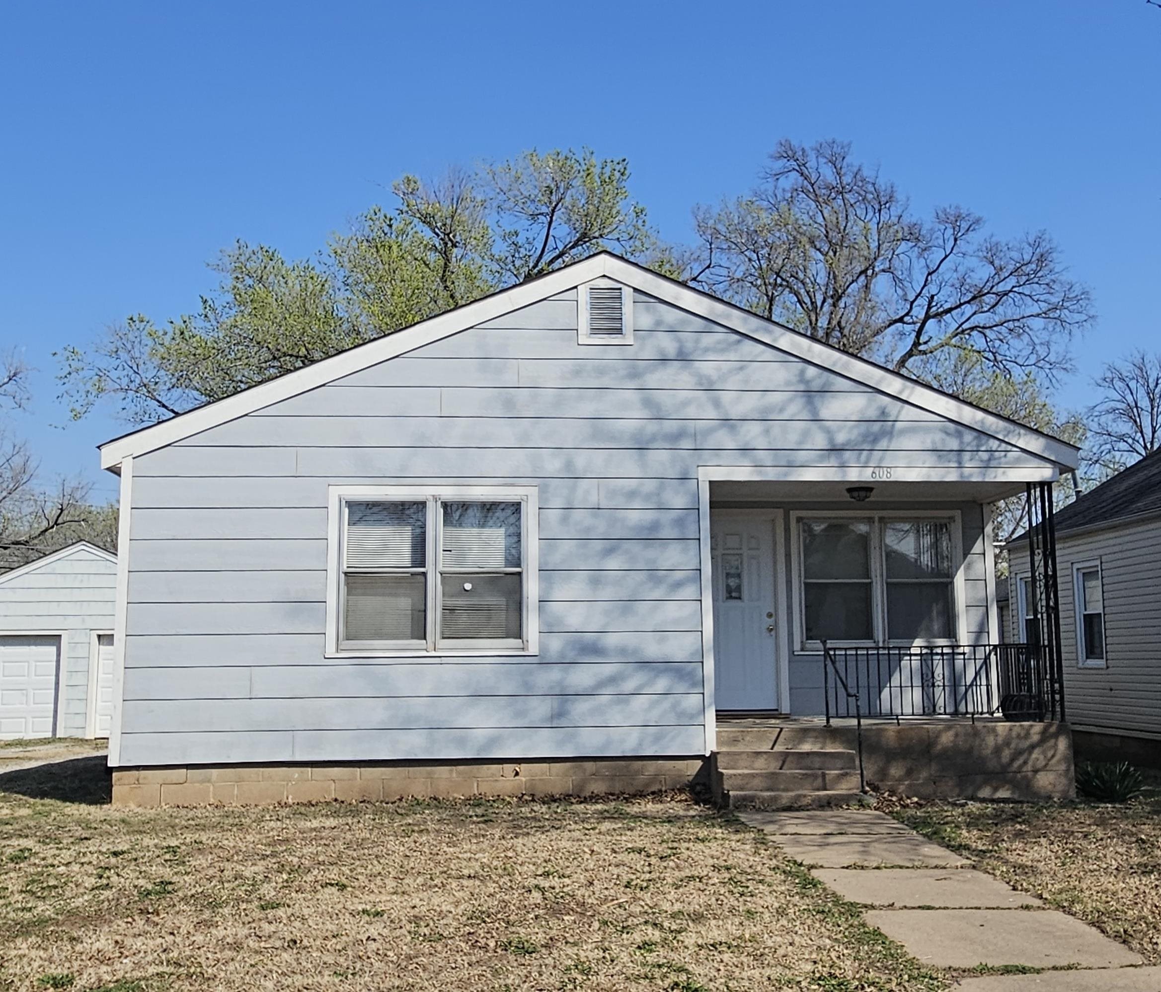 608 Frazier St Property Photo