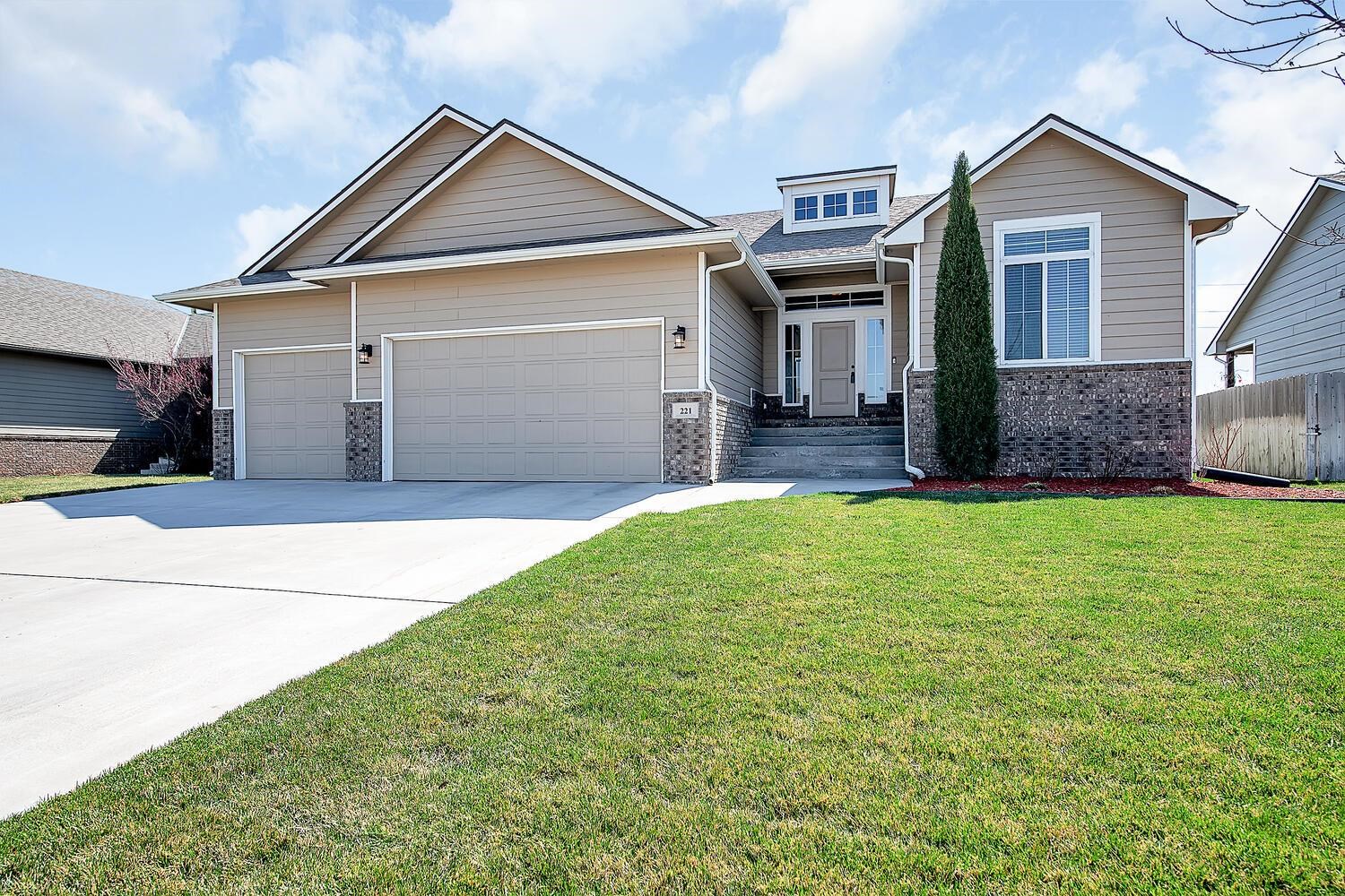 Harvey County Real Estate Listings Main Image