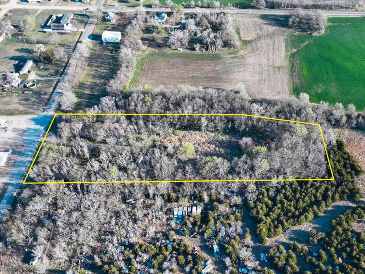 000 1st Rd Property Photo