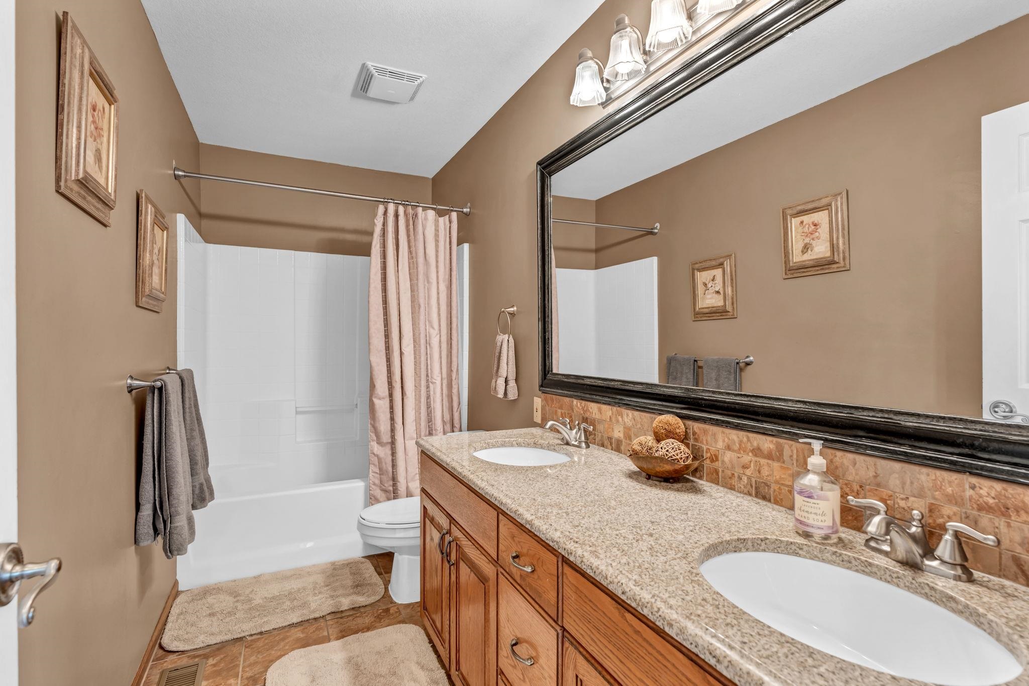 15840 E Limerick St Property Photo 23
