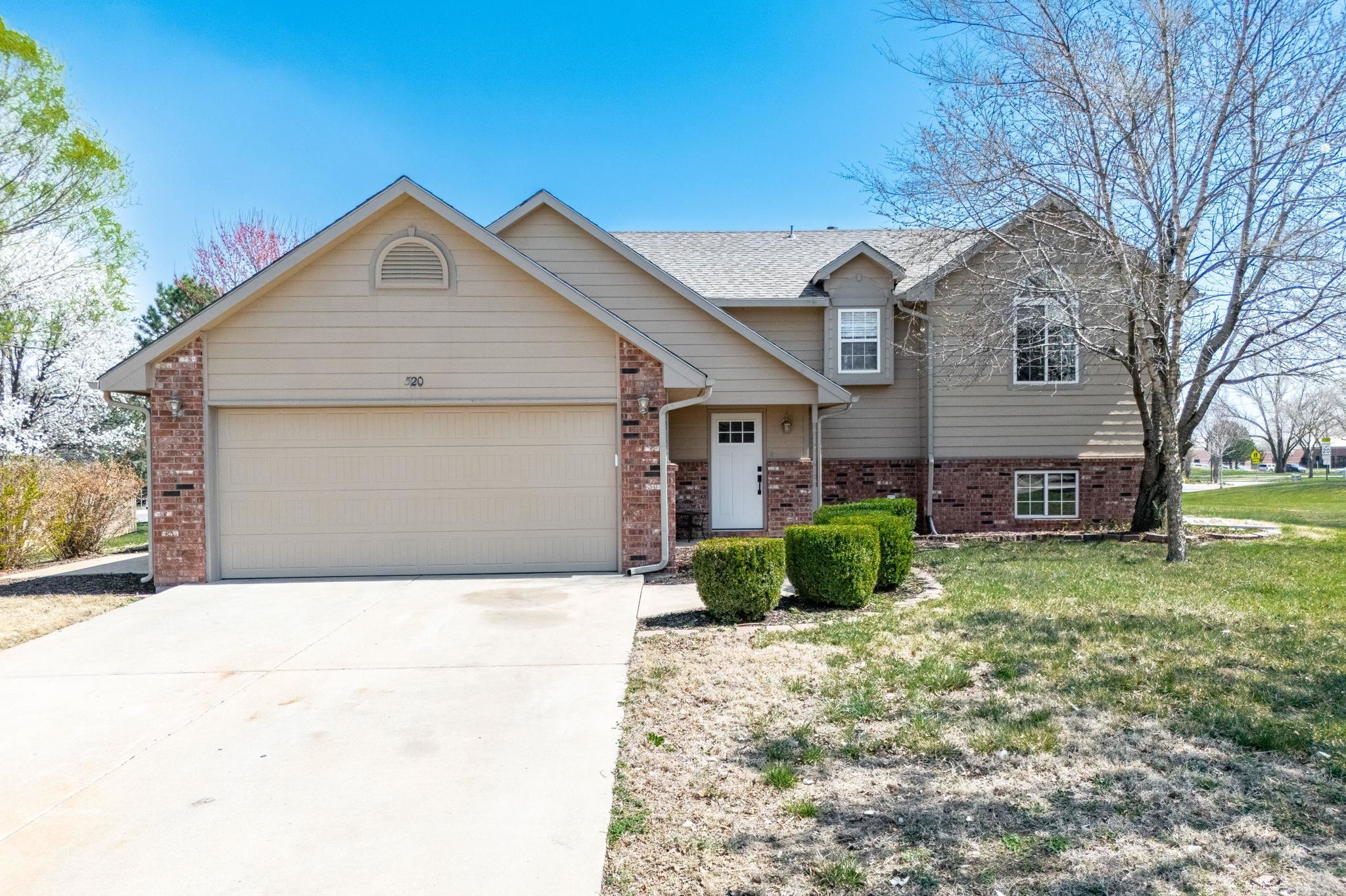520 Woodstone Property Photo