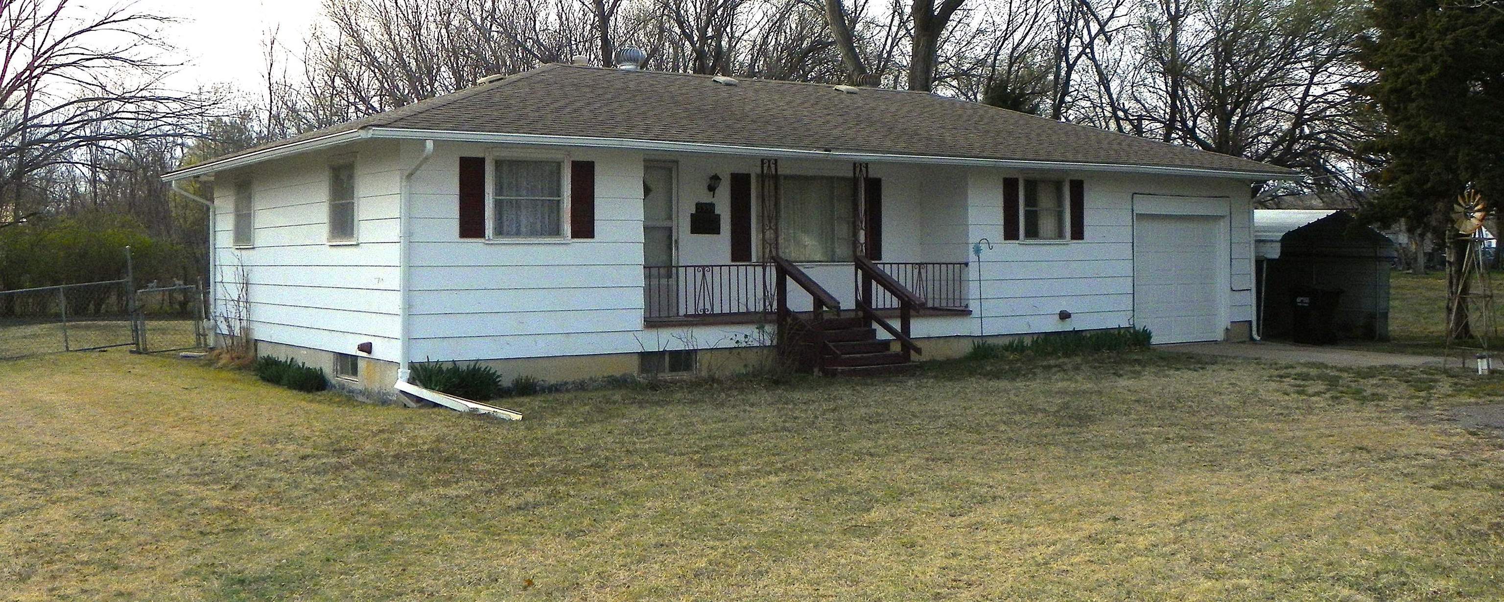 5339 N Salina Property Photo