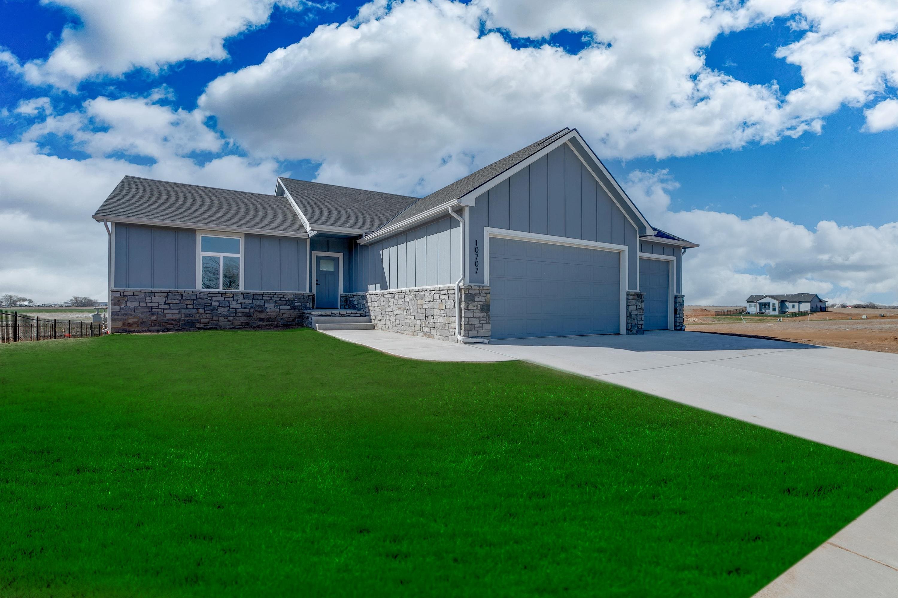 10707 W Graber Property Photo