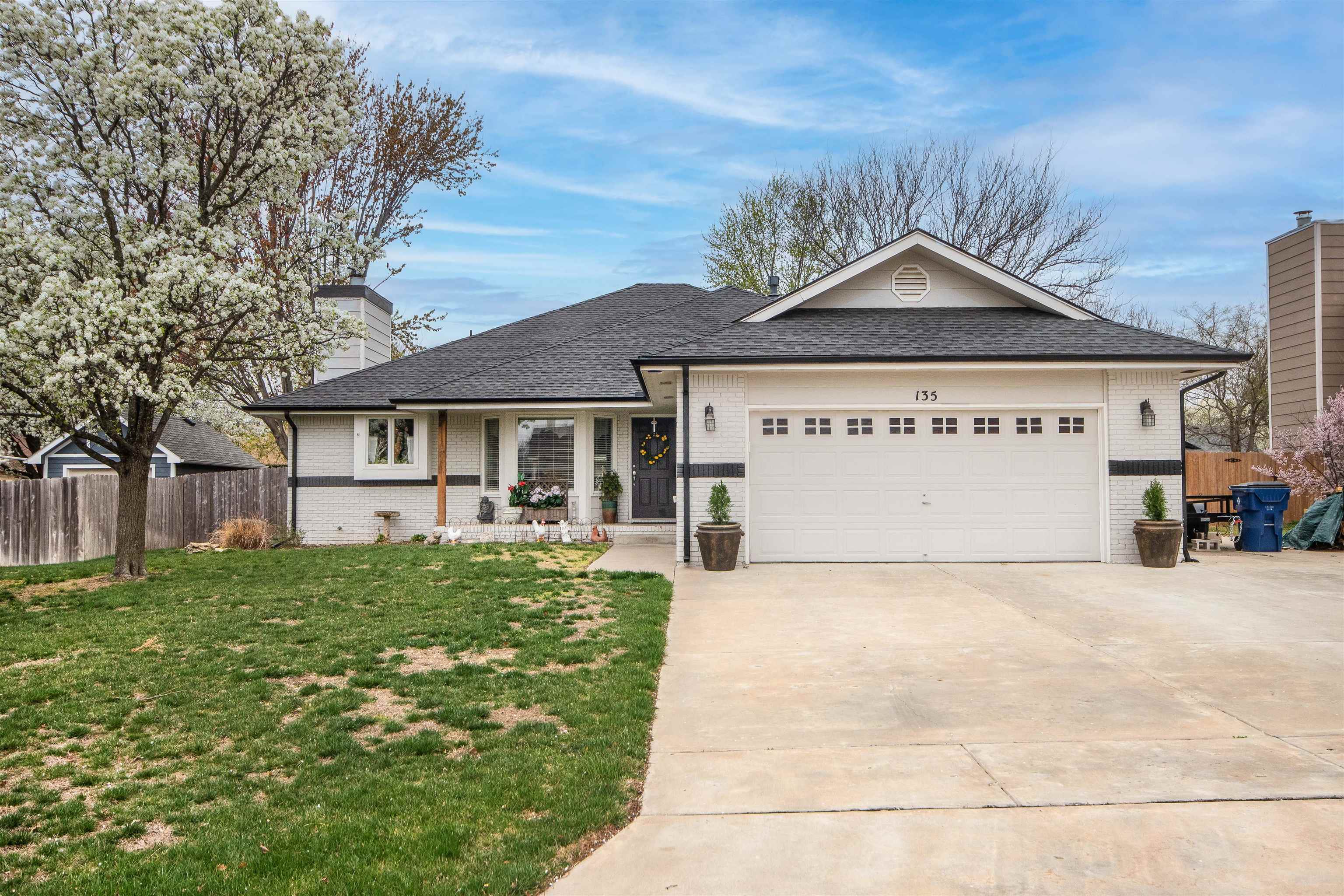 Sunnyside Real Estate Listings Main Image