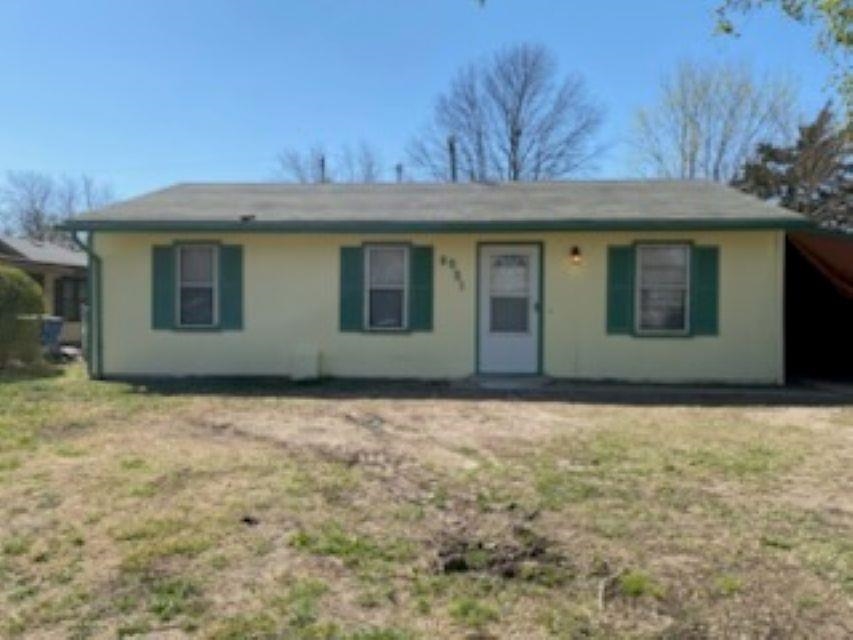 2031 E Mona Ln Property Photo