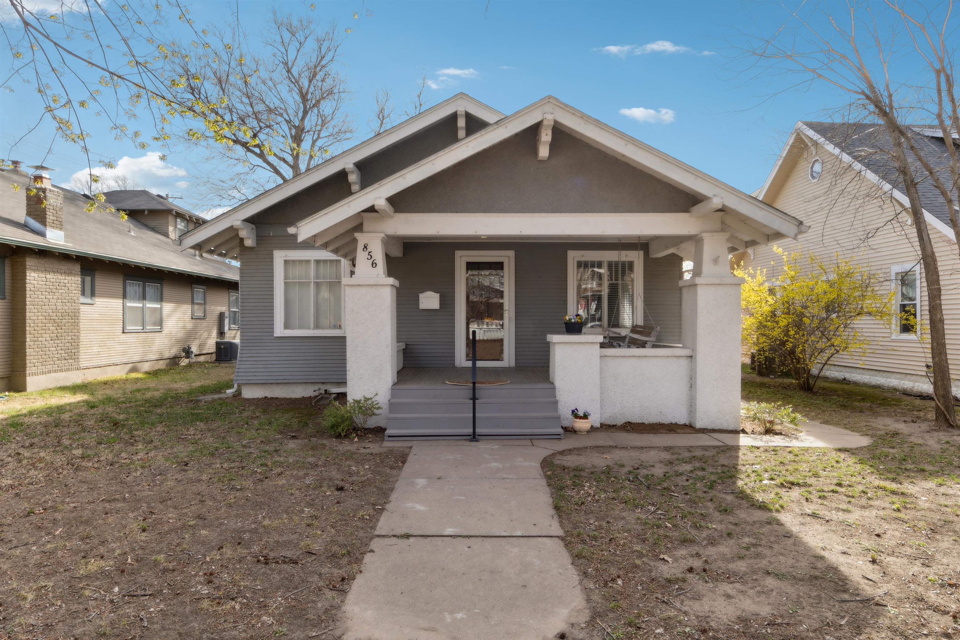 856 N Faulkner Ave Property Photo