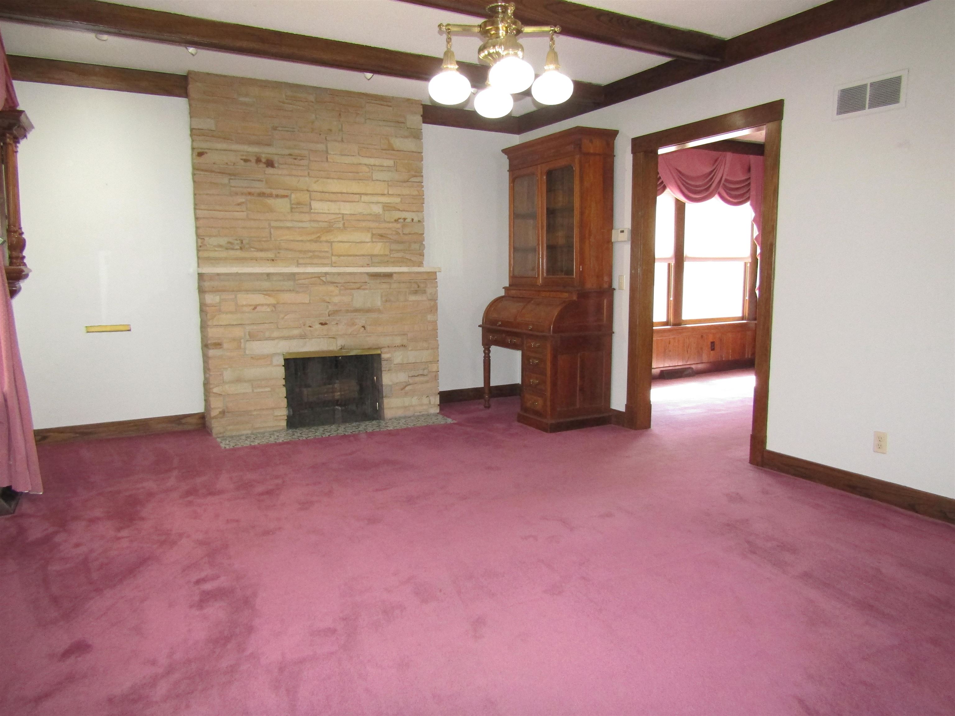 748 S 5th St Property Photo 8