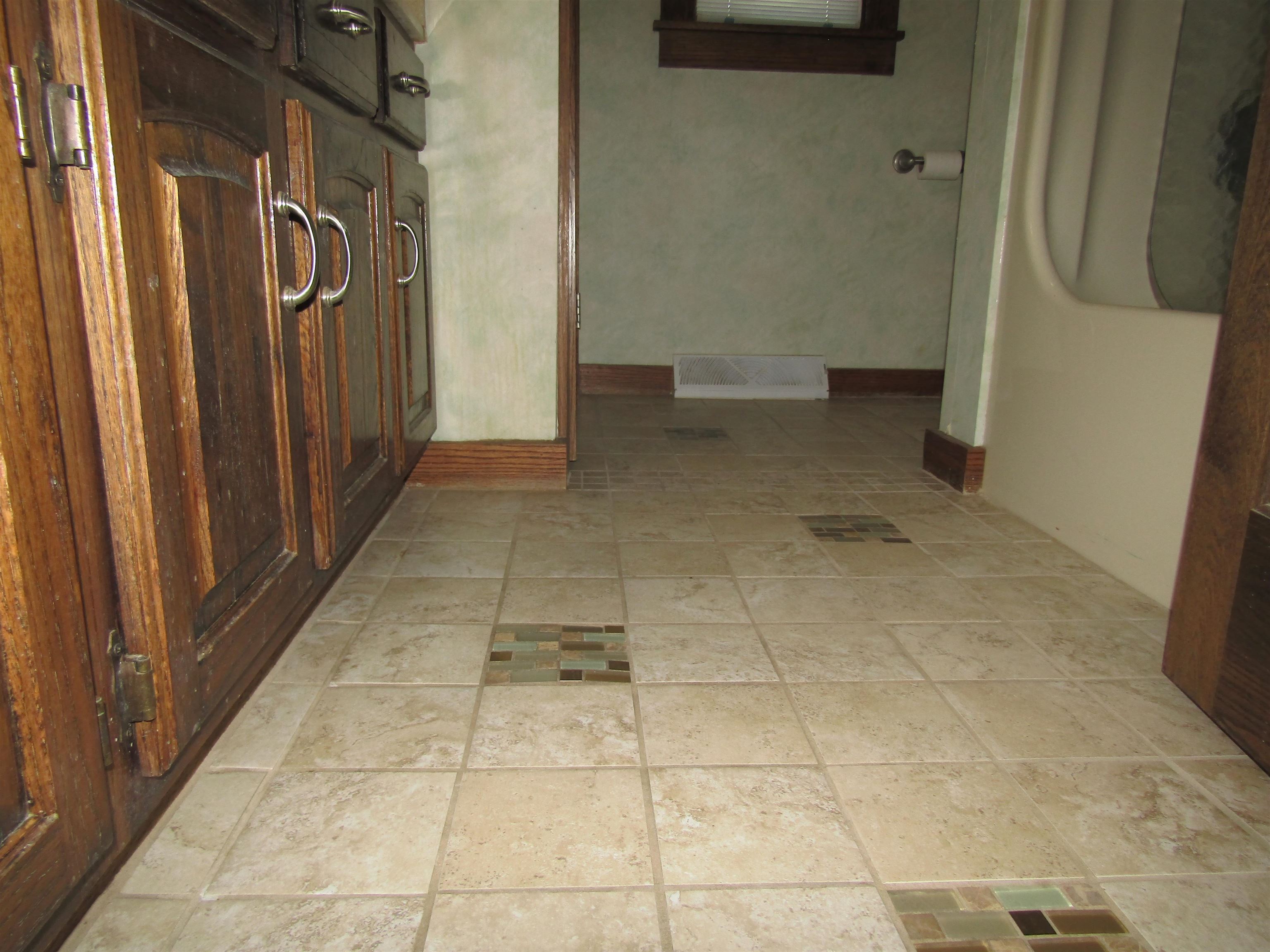 748 S 5th St Property Photo 19
