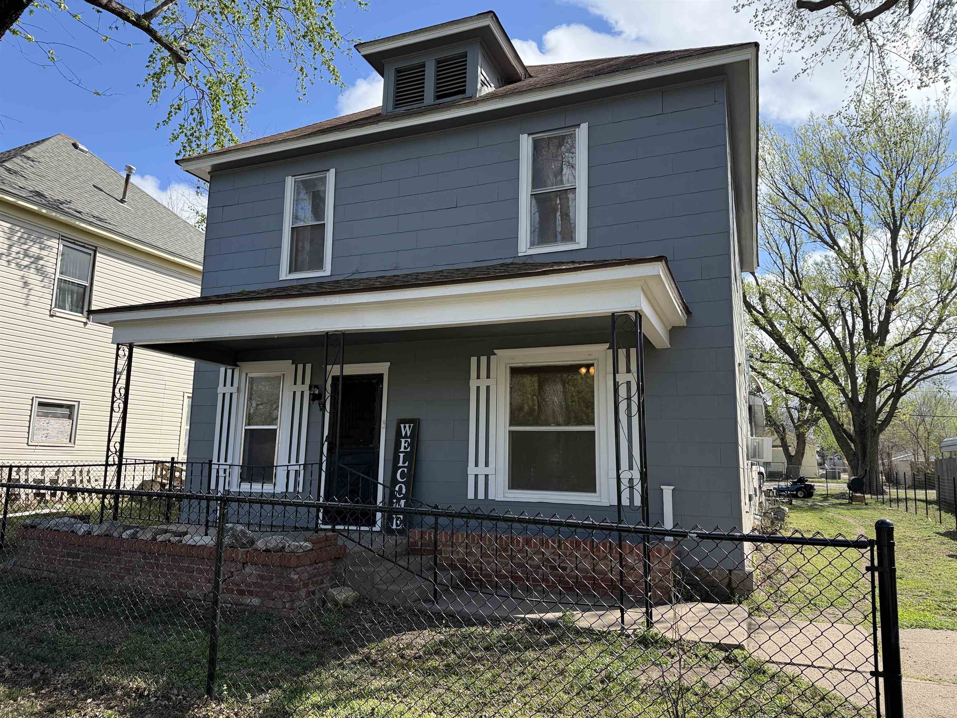 817 N C St Property Photo