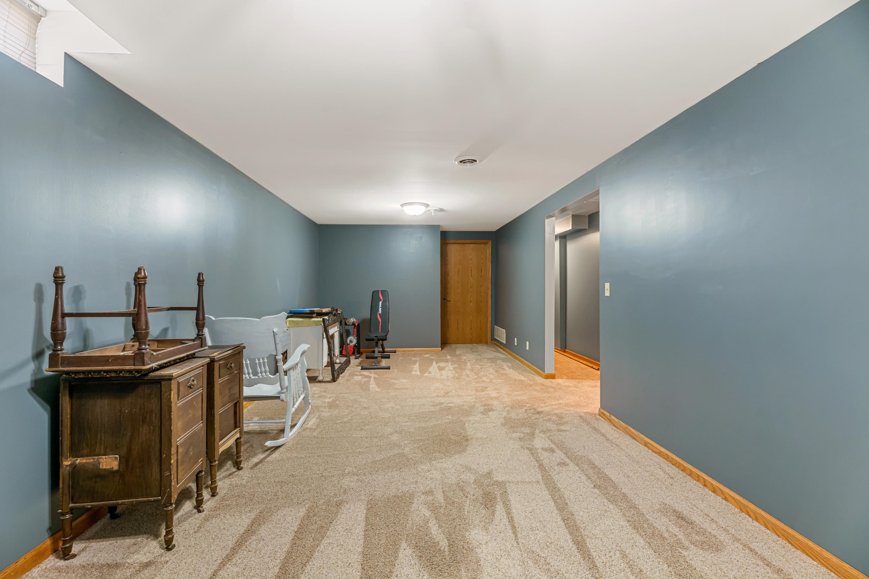 323 Jonathan St Property Photo 18