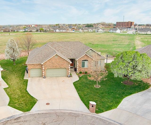 429 Greystone Dr Property Photo