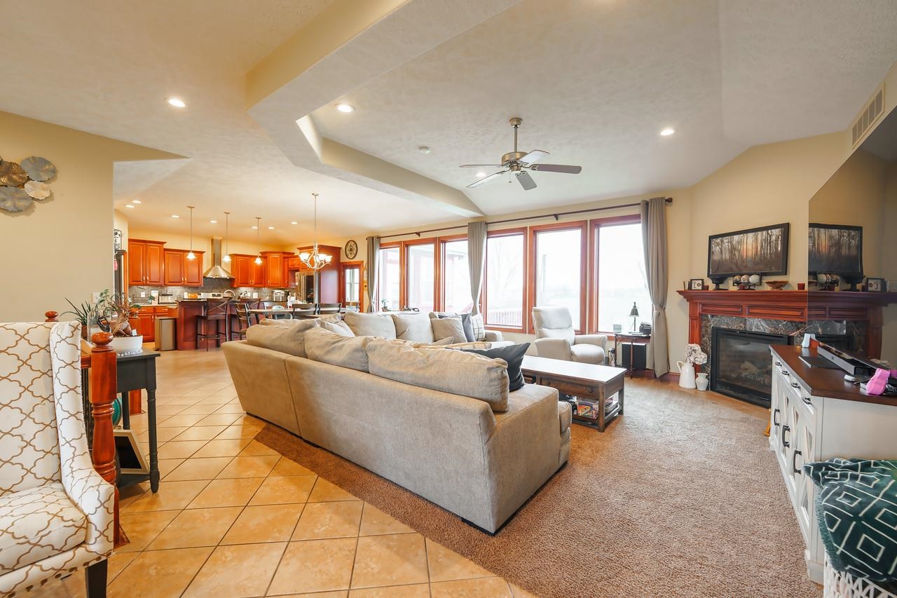 429 Greystone Dr Property Photo 3