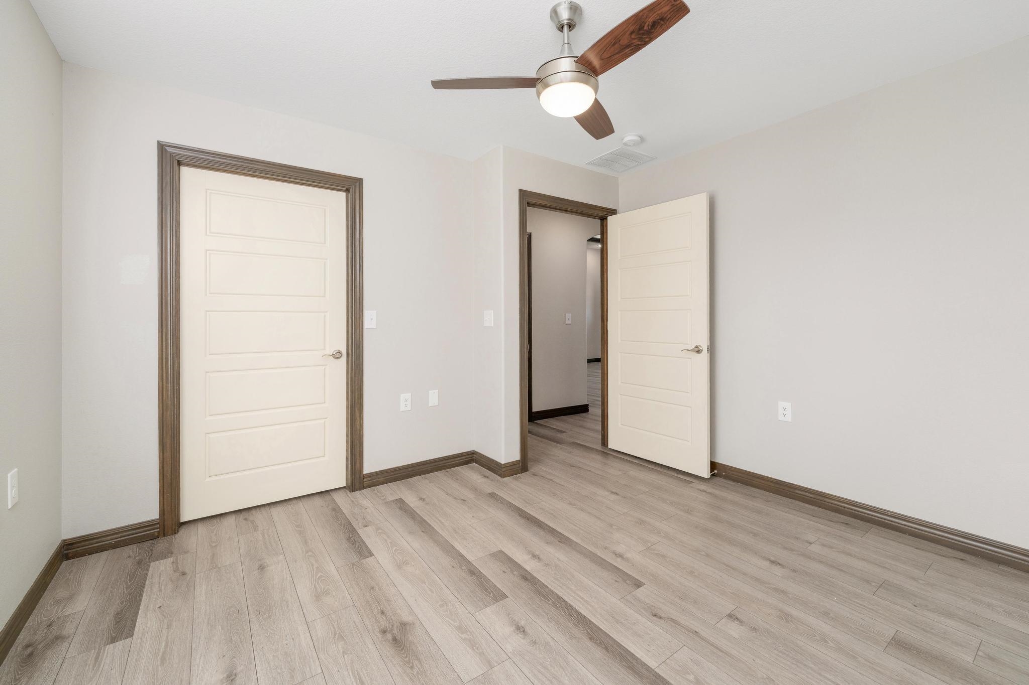 320 N Warren Property Photo 15
