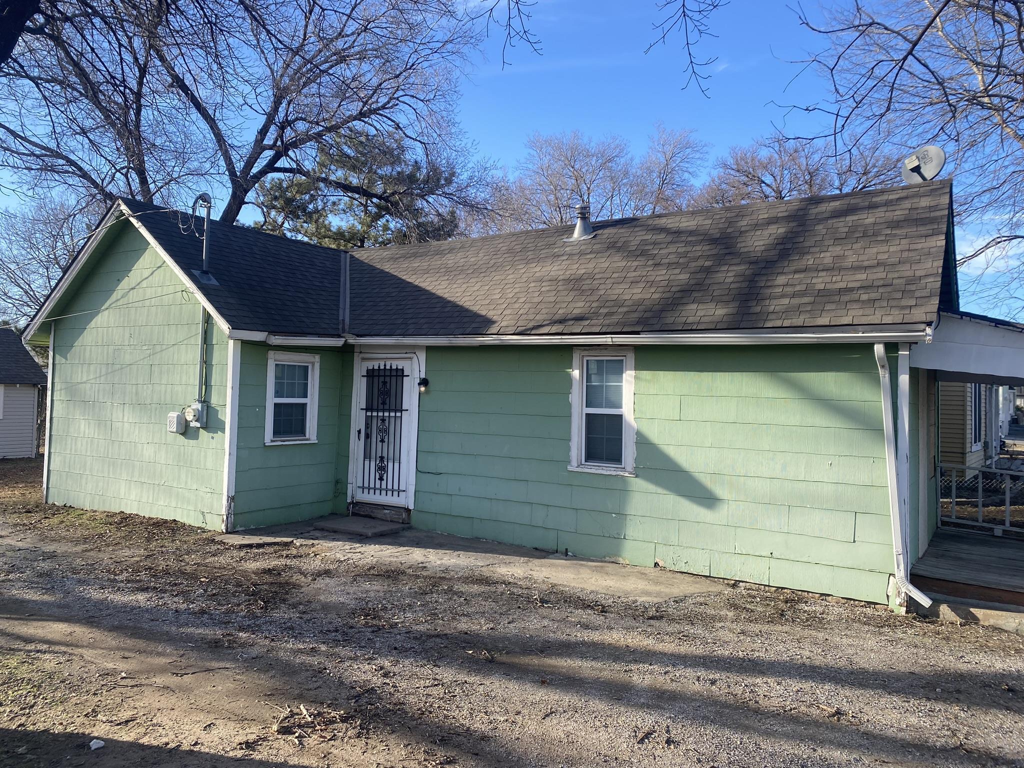 2517 N Shelton Ave Property Photo