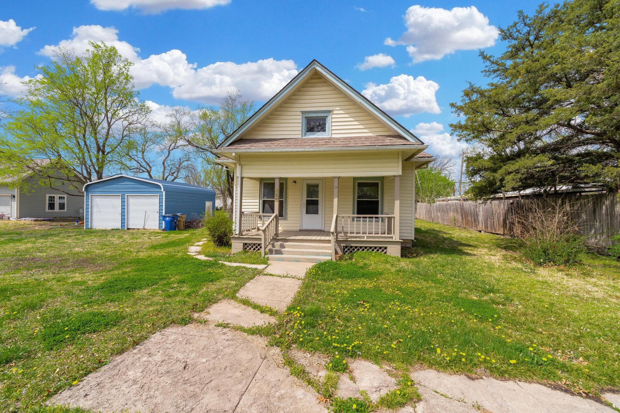 355 S Ohio St Property Photo