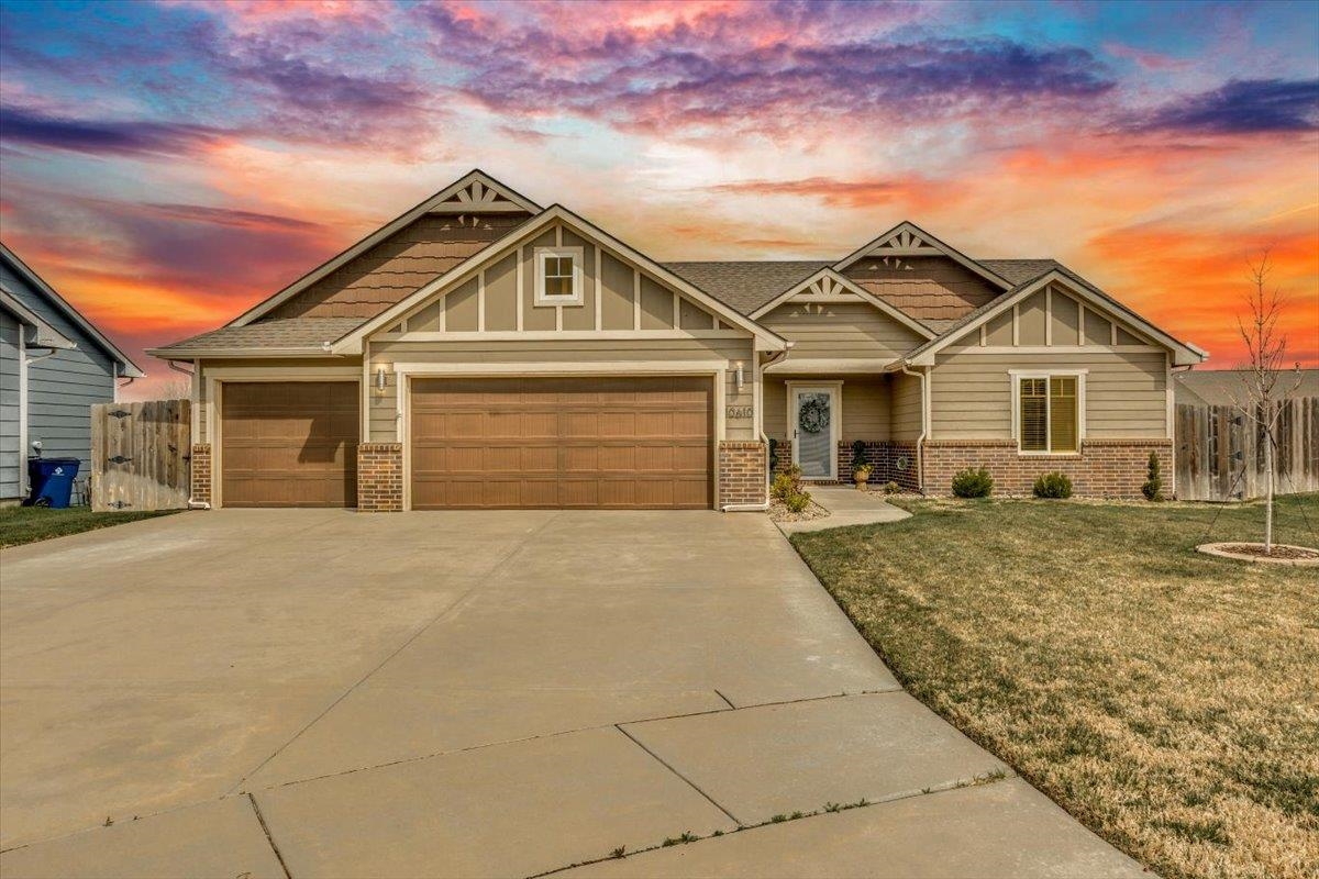 10610 W Greenfield Cir Property Photo