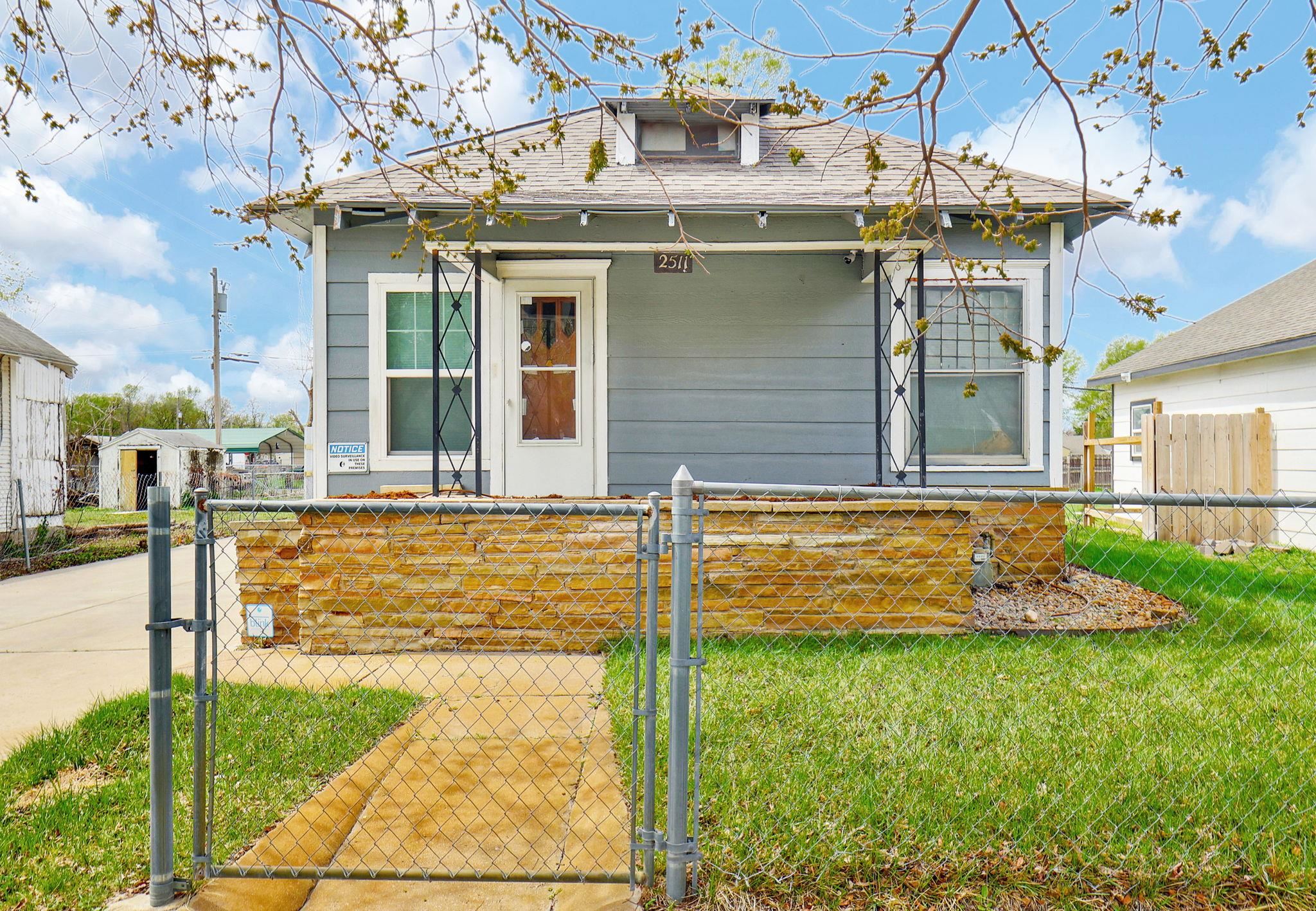 2511 N Arkansas St. Property Photo