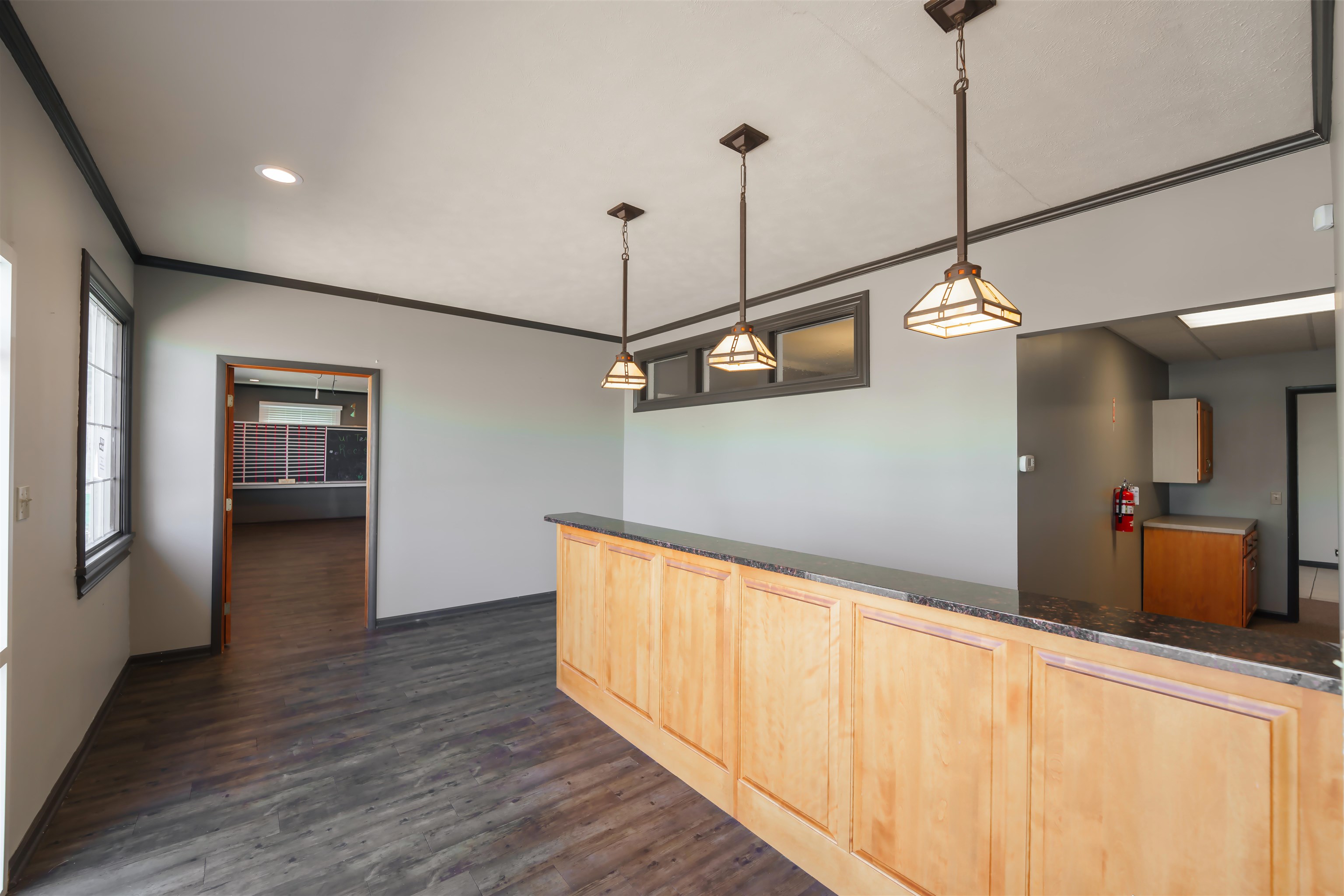 1005 W South St Property Photo 5