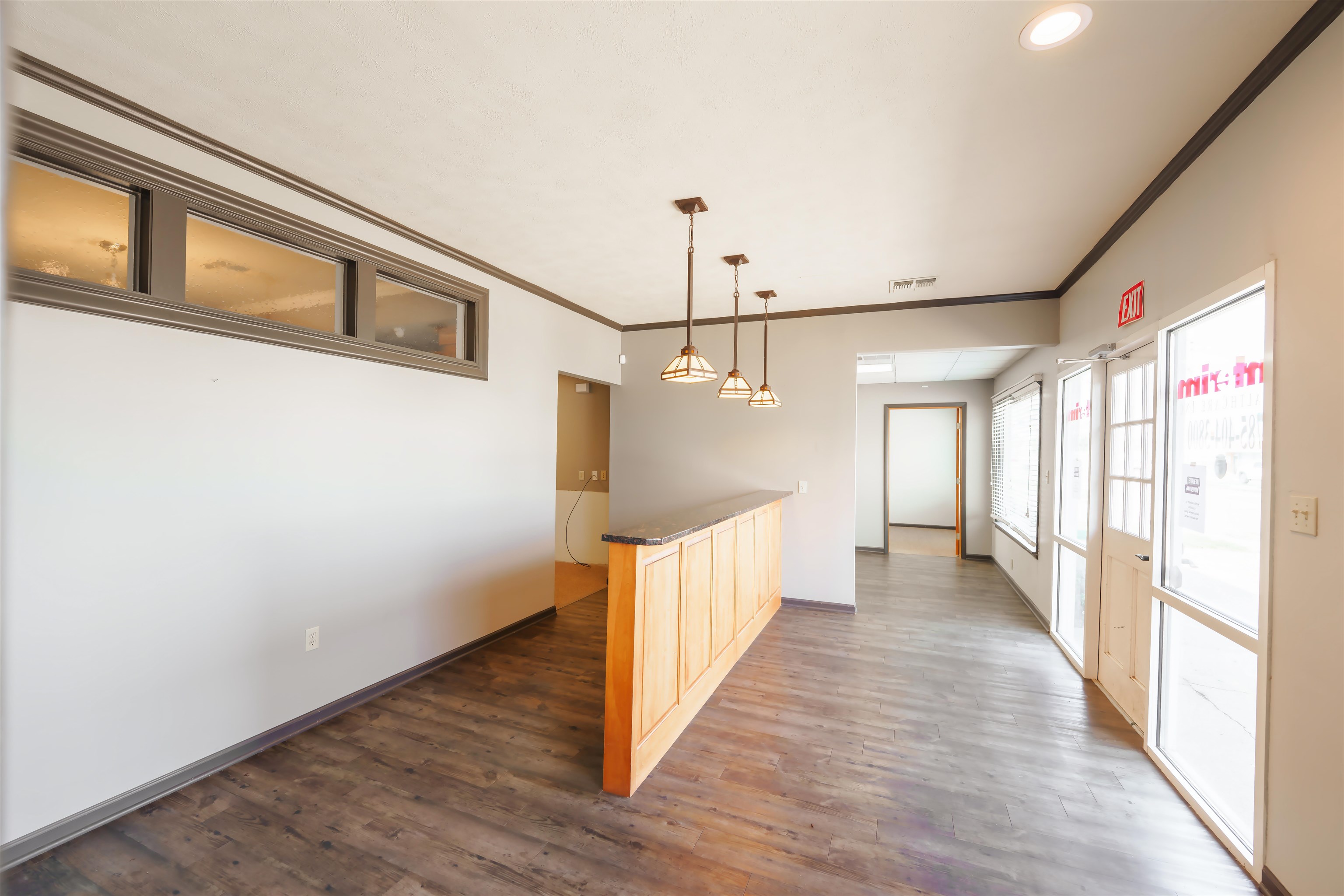 1005 W South St Property Photo 6