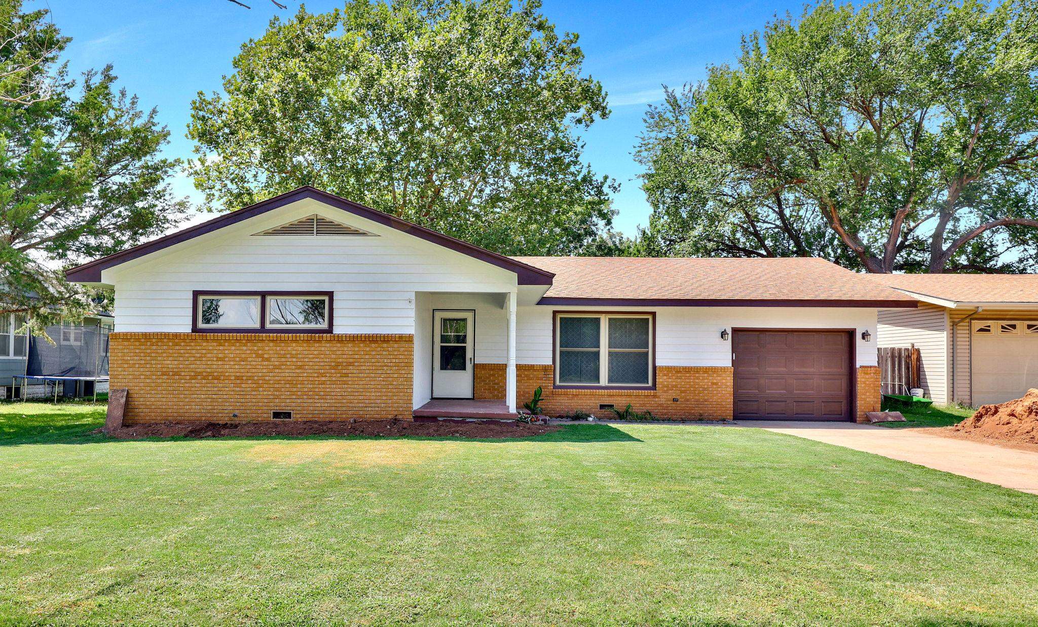 Anthony Real Estate Listings Main Image